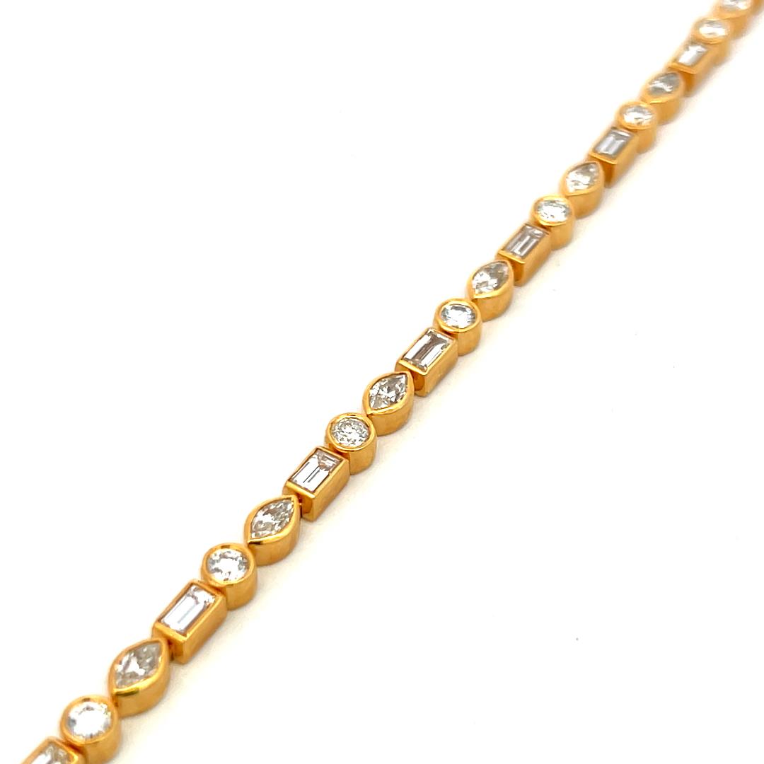 Vintage 18K Yellow Gold Tennis Bracelet with 3.5 Carat H-SI Diamonds