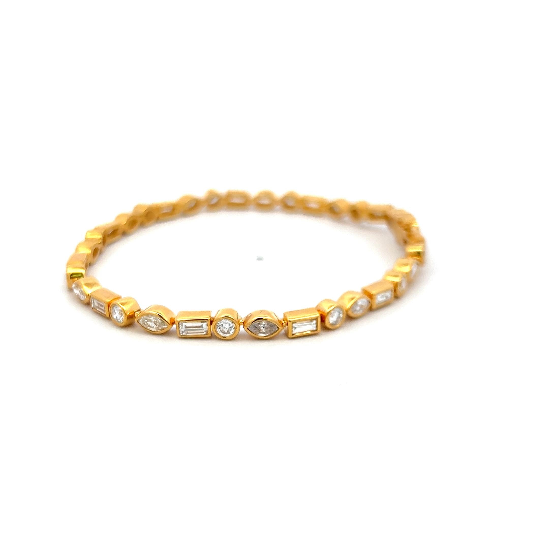 Vintage 18K Yellow Gold Tennis Bracelet with 3.5 Carat H-SI Diamonds