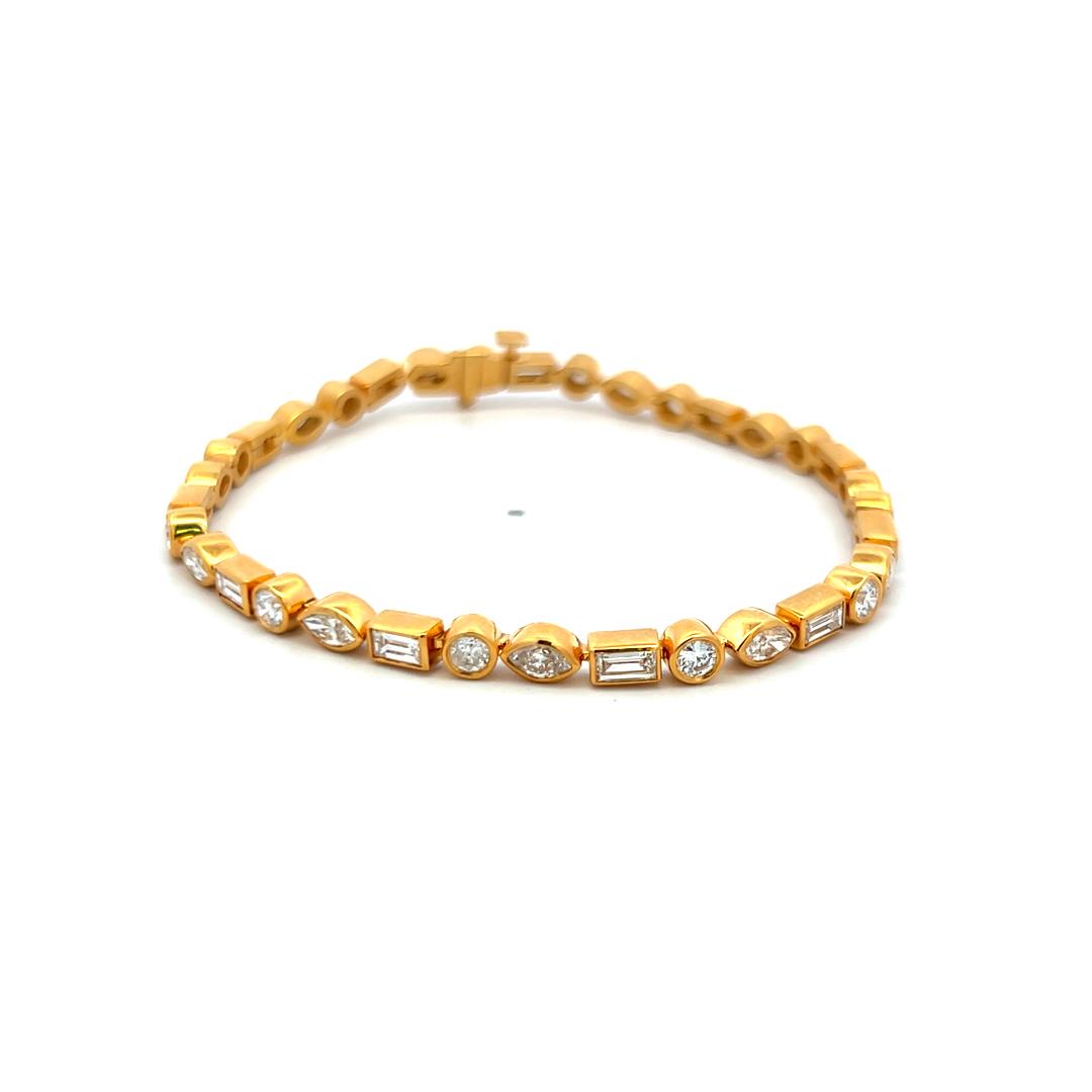 Vintage 18K Yellow Gold Tennis Bracelet with 3.5 Carat H-SI Diamonds