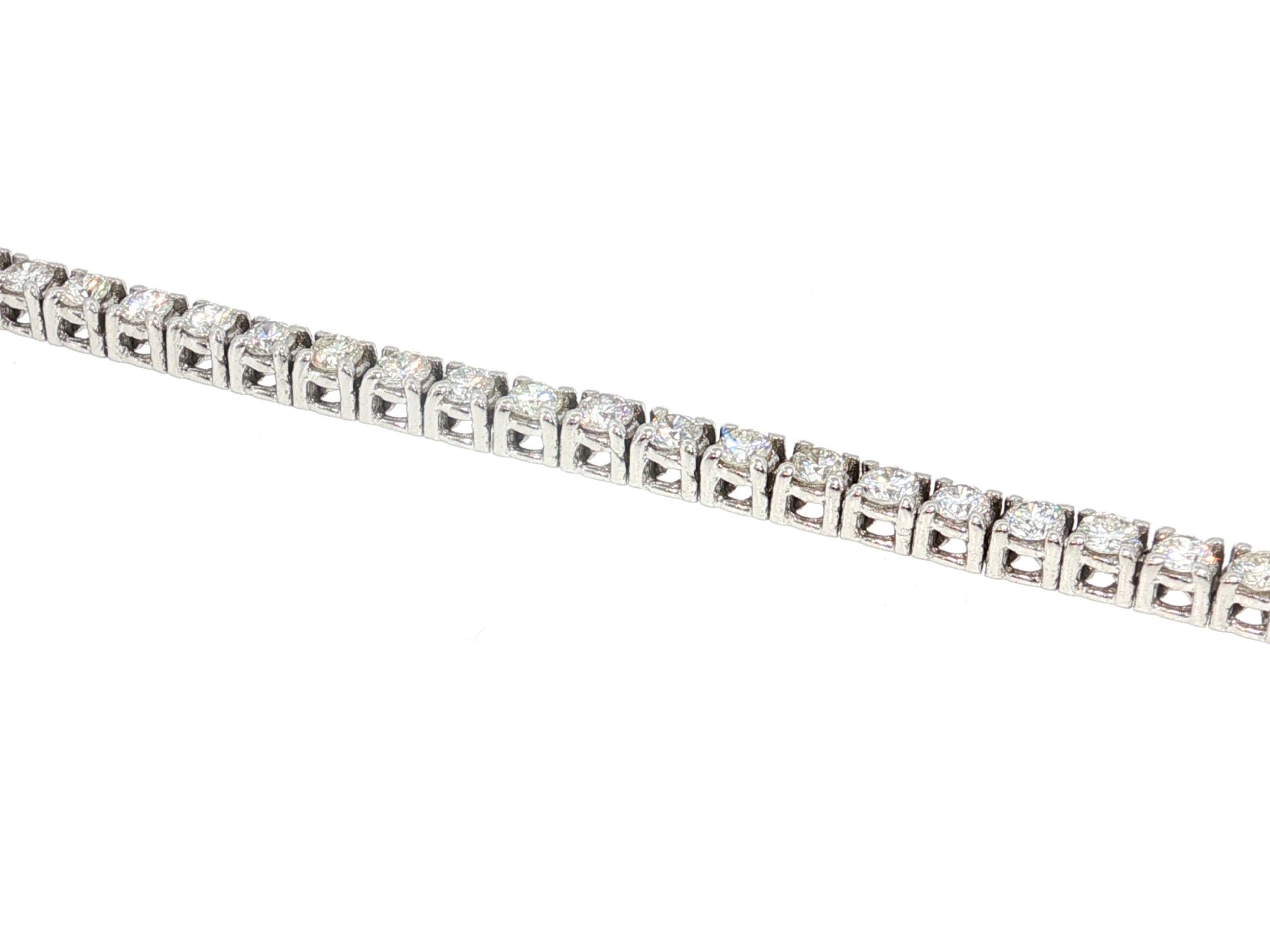 Vintage 14K White Gold Tennis Bracelet with 2.97 Carat Round H VS Diamonds