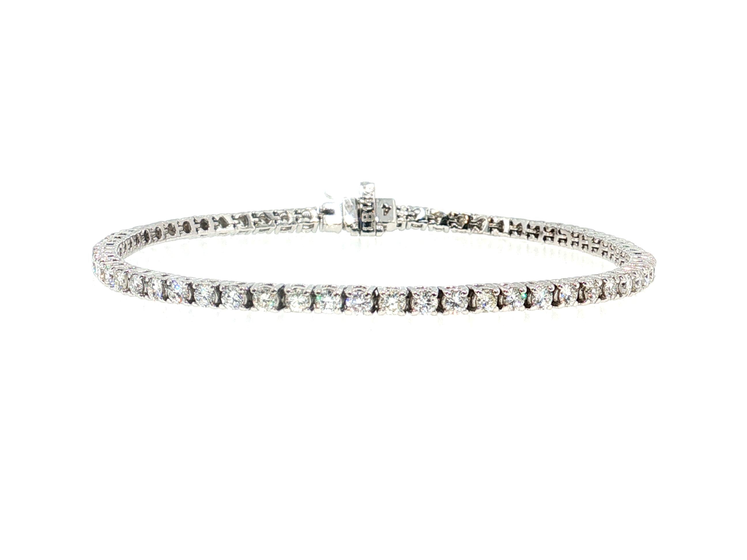 Vintage 14K White Gold Tennis Bracelet with 2.97 Carat Round H VS Diamonds