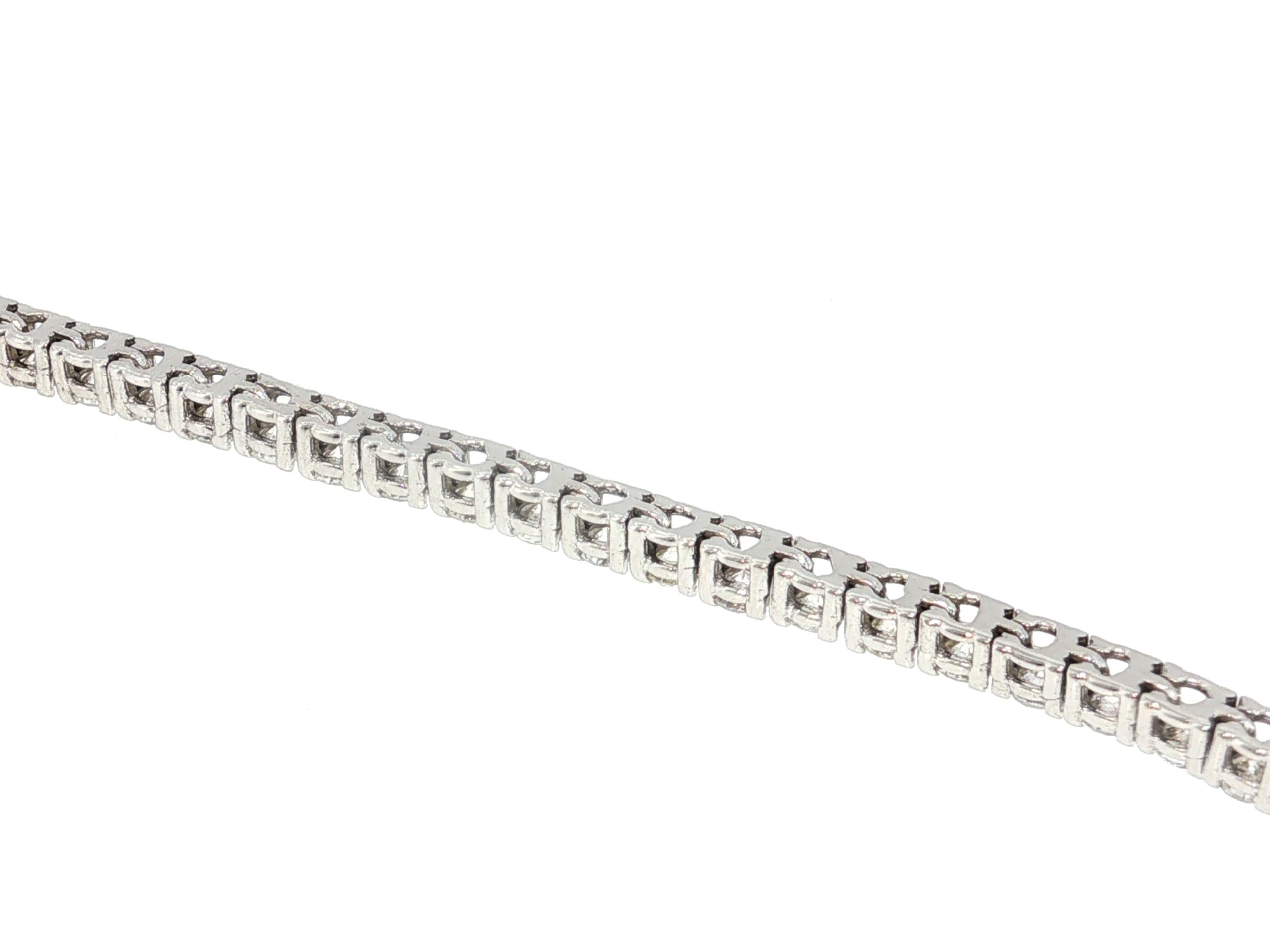 Vintage 14K White Gold Tennis Bracelet with 2.97 Carat Round H VS Diamonds