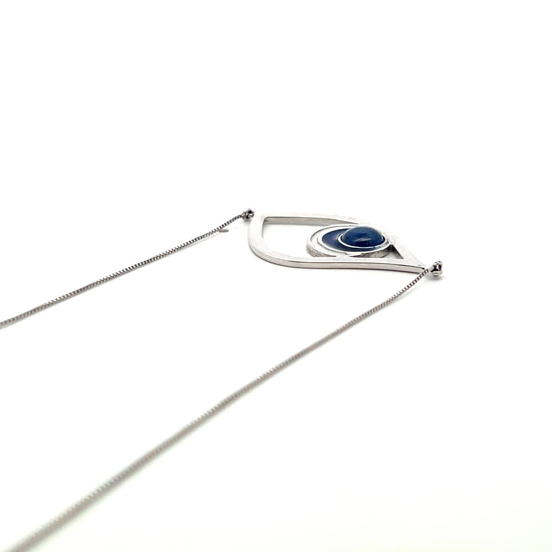 18K White Gold Pendant Necklace with 1 Carat Sapphire 4.1 Grams 18 Inch