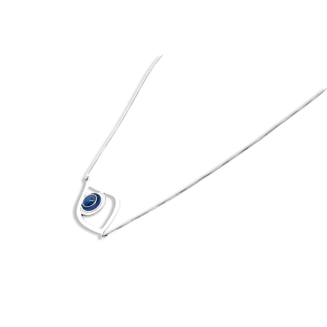 18K White Gold Pendant Necklace with 1 Carat Sapphire 4.1 Grams 18 Inch