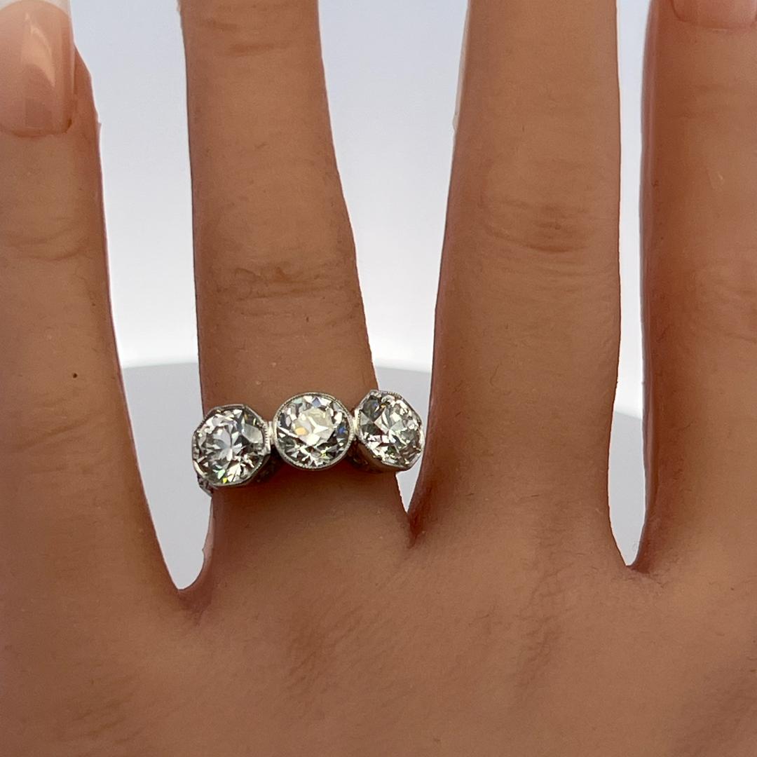 Platinum Three-Stone Ring with 3.81ct Circular Brilliant Diamonds H SI2 GIA