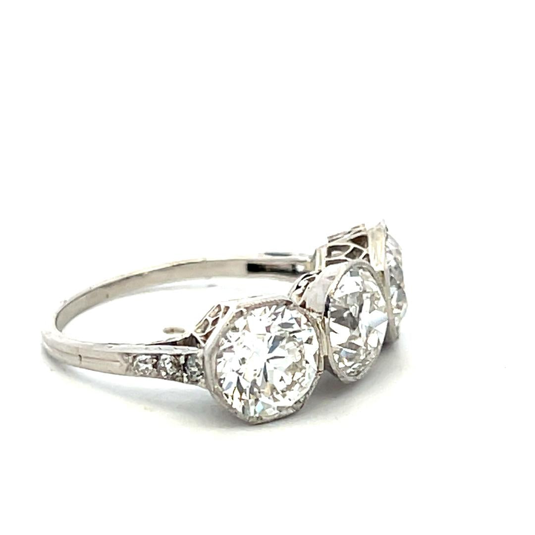 Platinum Three-Stone Ring with 3.81ct Circular Brilliant Diamonds H SI2 GIA