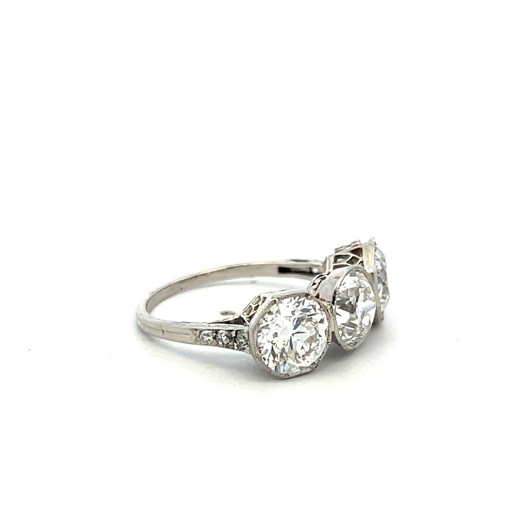 Platinum Three-Stone Ring with 3.81ct Circular Brilliant Diamonds H SI2 GIA