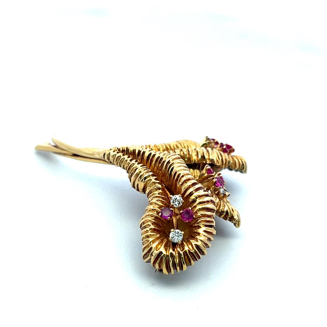 Tiffany & Co 18K Yellow Gold Pin Brooch 0.12ct Round F VS Diamonds & 0.3ct Ruby