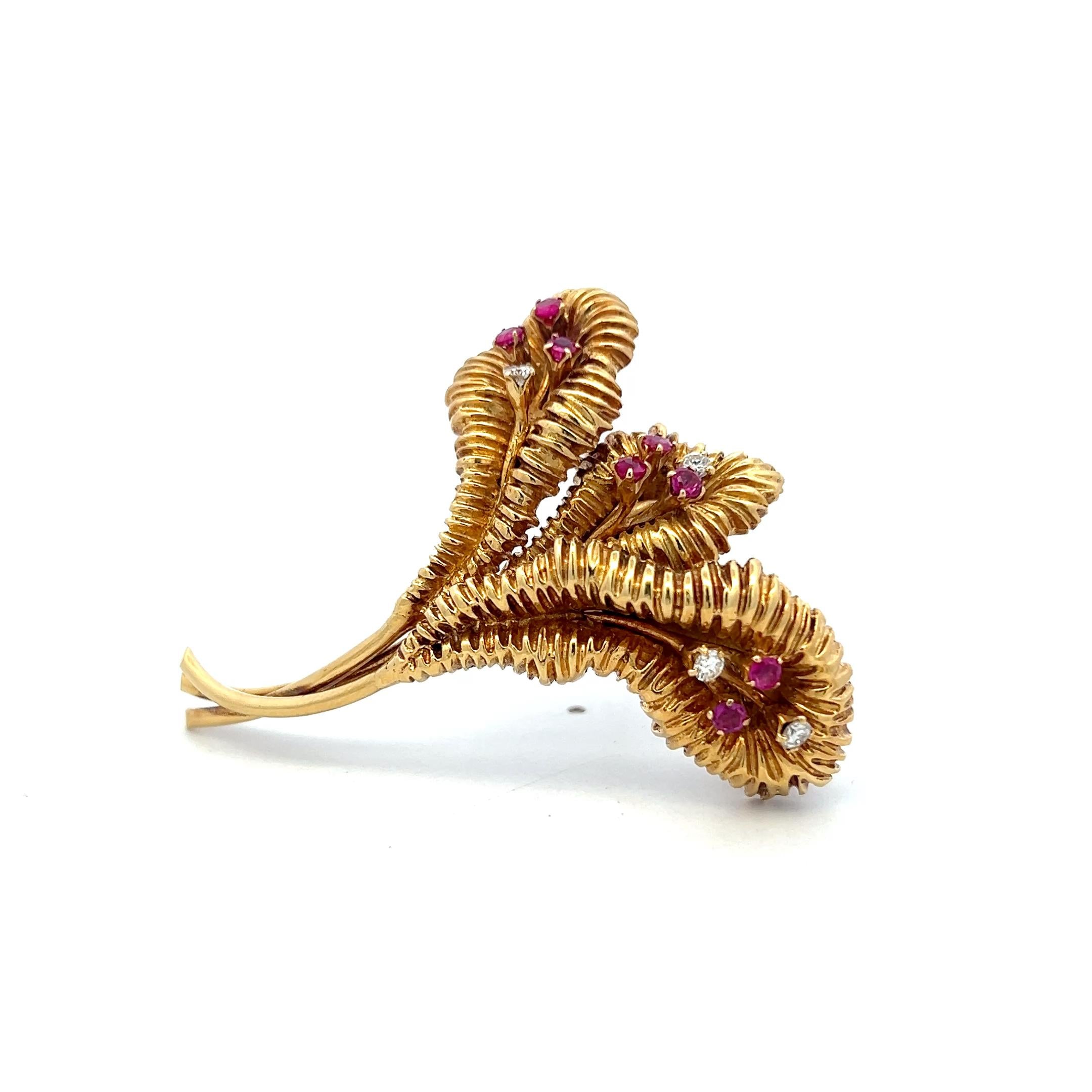 Tiffany & Co 18K Yellow Gold Pin Brooch 0.12ct Round F VS Diamonds & 0.3ct Ruby