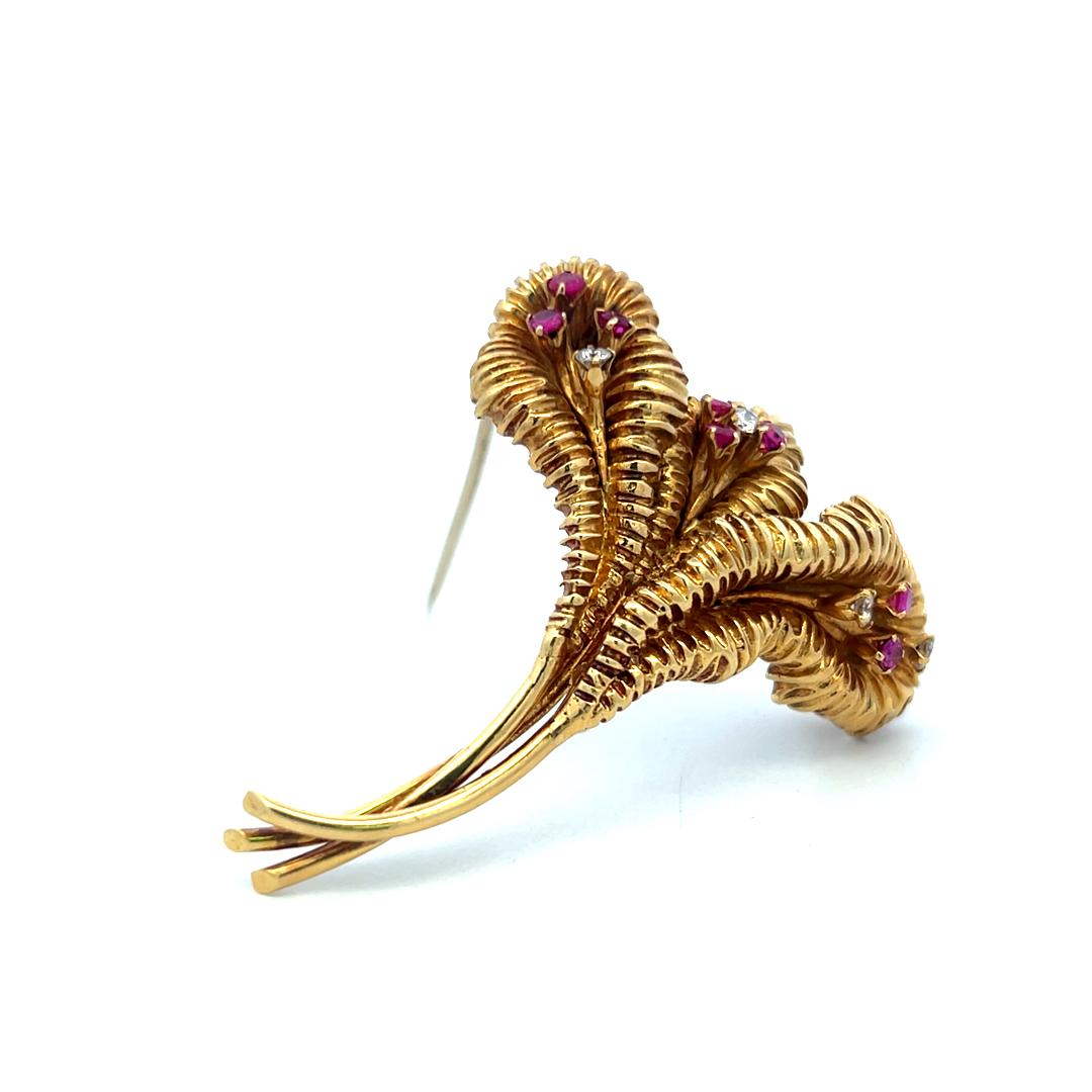 Tiffany & Co 18K Yellow Gold Pin Brooch 0.12ct Round F VS Diamonds & 0.3ct Ruby