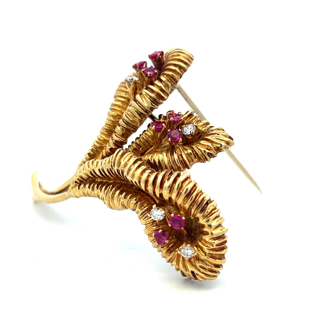 Tiffany & Co 18K Yellow Gold Pin Brooch 0.12ct Round F VS Diamonds & 0.3ct Ruby