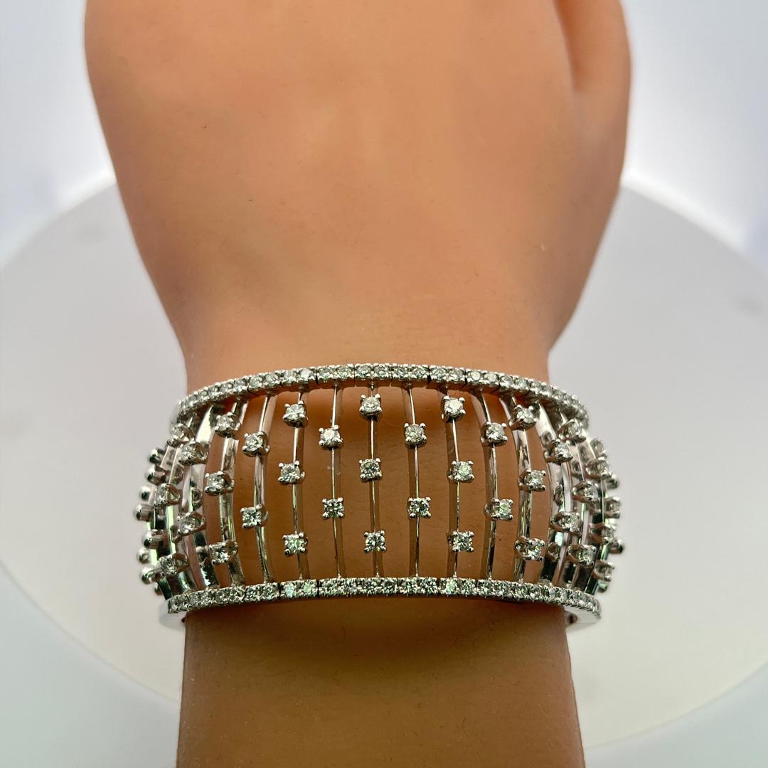 Vintage 18K White Gold Bangle Bracelet with 3.35 Carat Round H VS Diamonds