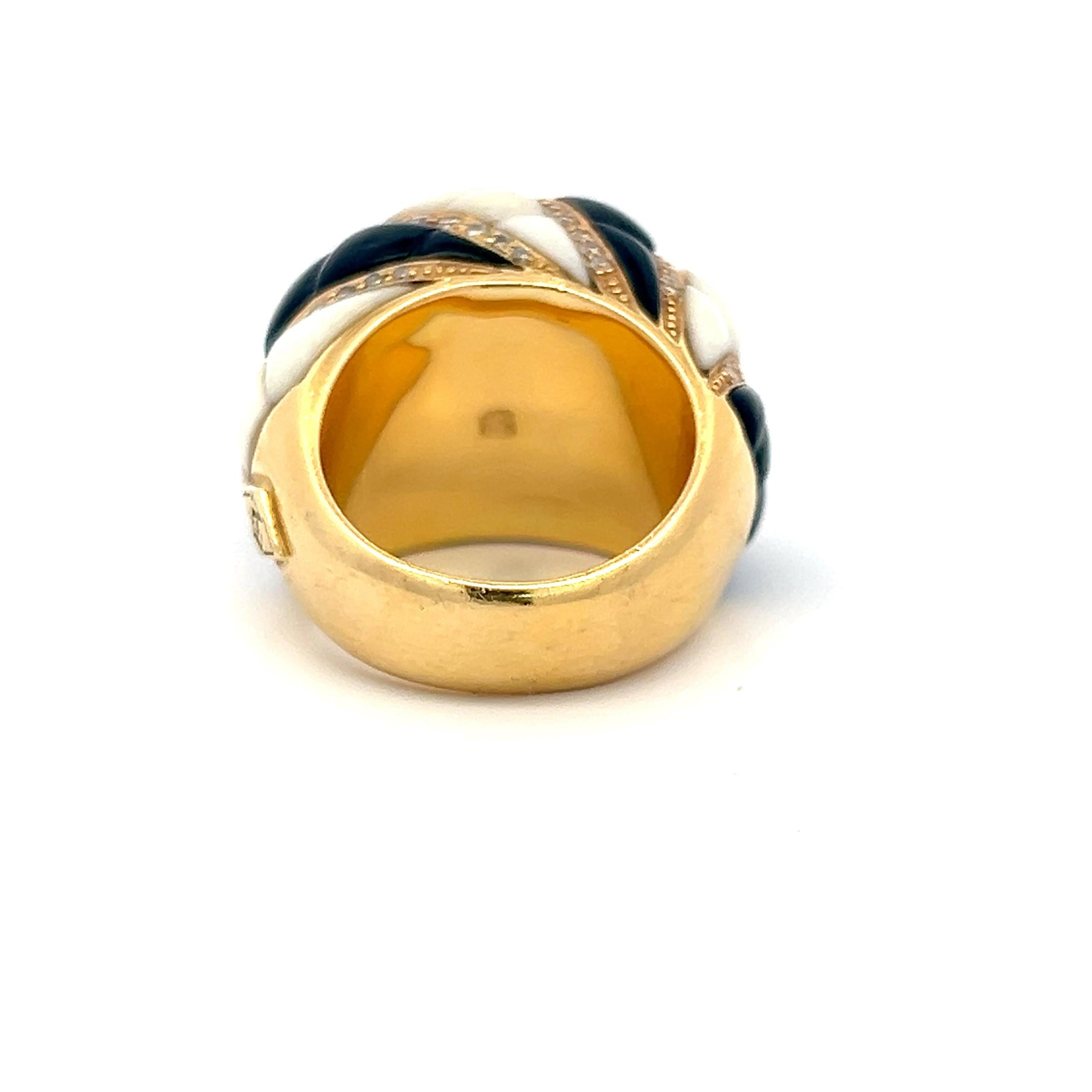 18K Yellow Gold Cocktail Ring with Onyx 0.29 Carat Round Diamonds Size 6.75