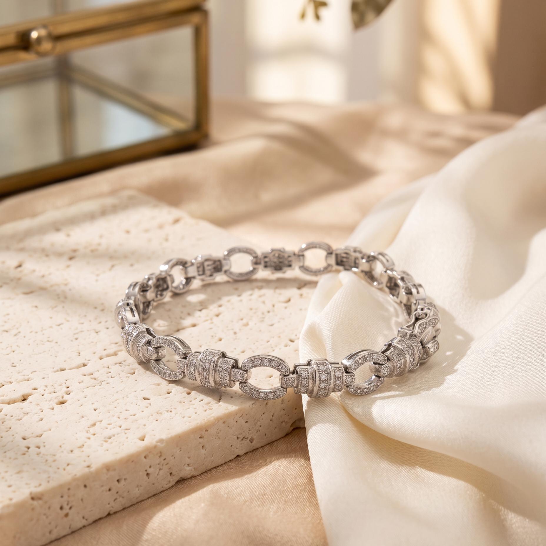 Vintage 18K White Gold Link Bracelet with 1.52 Carat Round I VS Diamonds