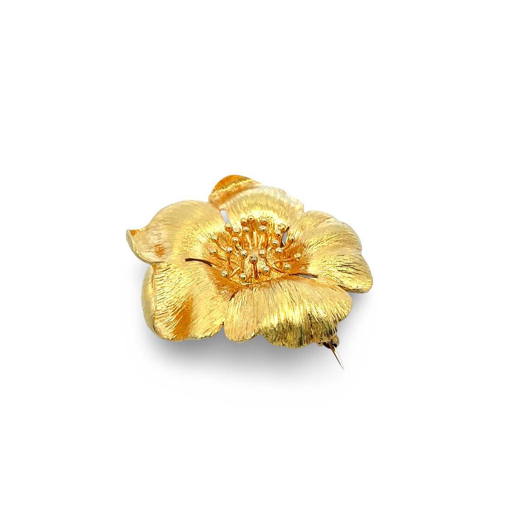 Lalaounis 18 Karat Yellow Gold Textured Floral Pin Brooch 18.7 Grams