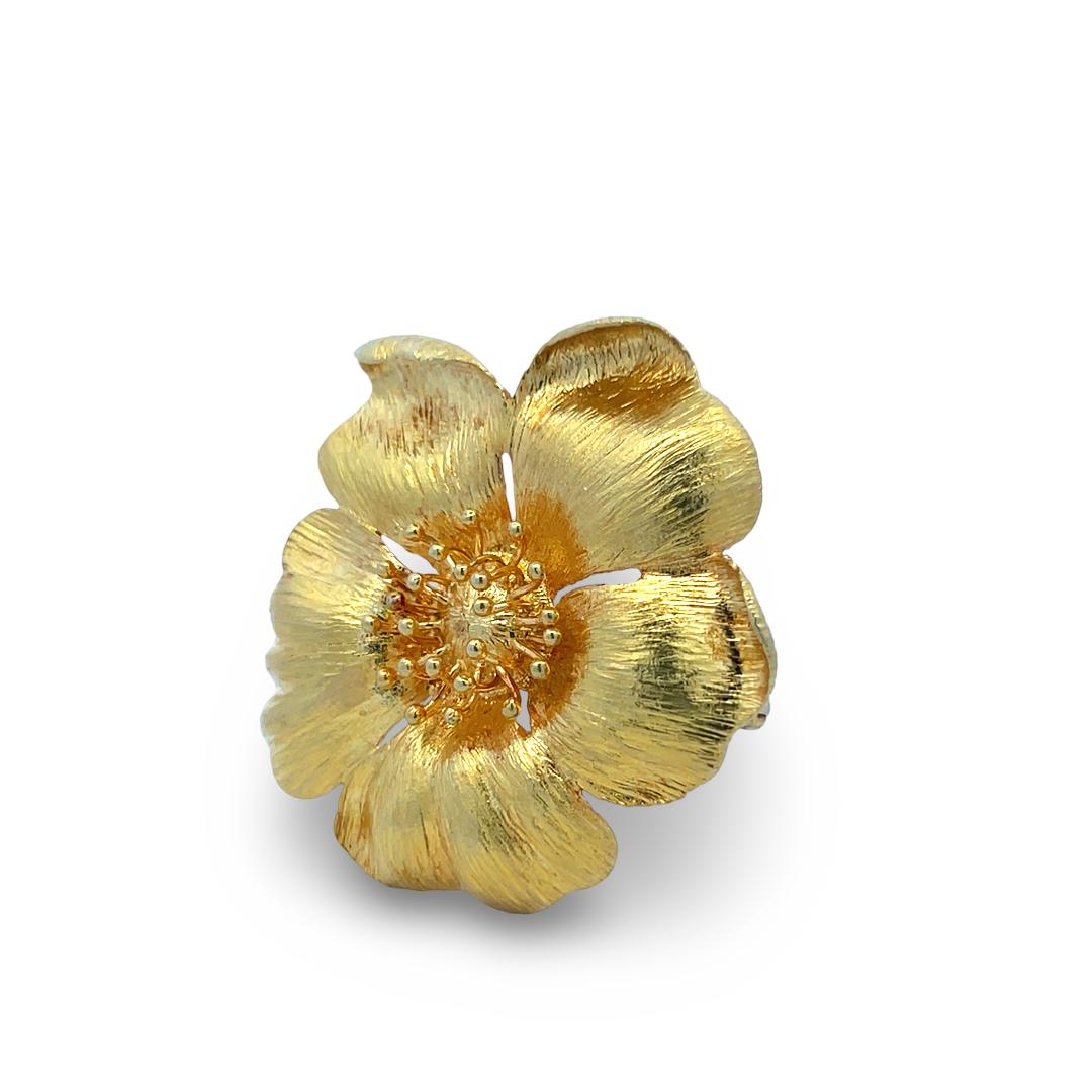 Lalaounis 18 Karat Yellow Gold Textured Floral Pin Brooch 18.7 Grams