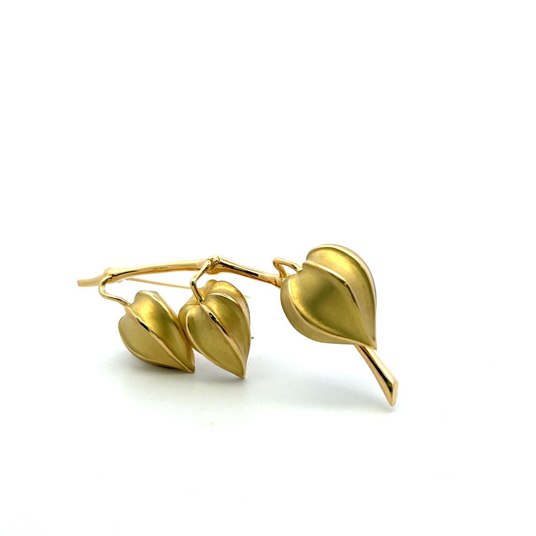 Tiffany & Co Vintage 18K Yellow Gold Chines Lantern Leaf Pin Brooch 35.2 Grams