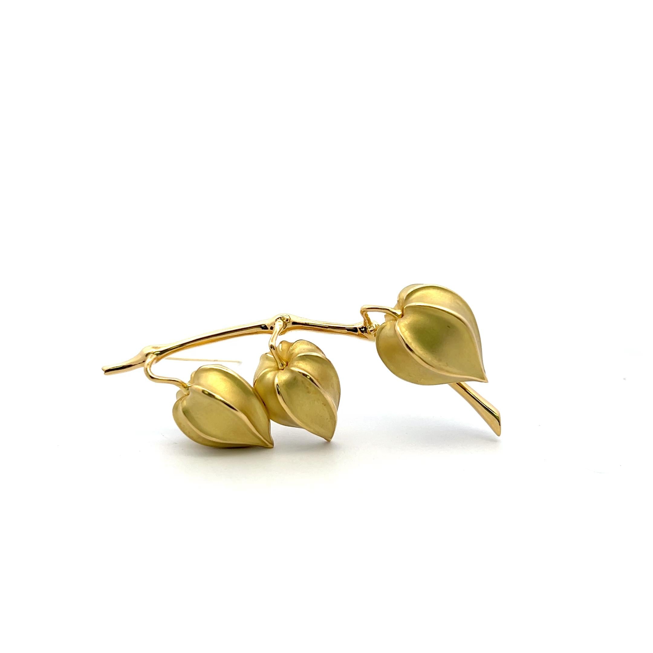 Tiffany & Co Vintage 18K Yellow Gold Chines Lantern Leaf Pin Brooch 35.2 Grams