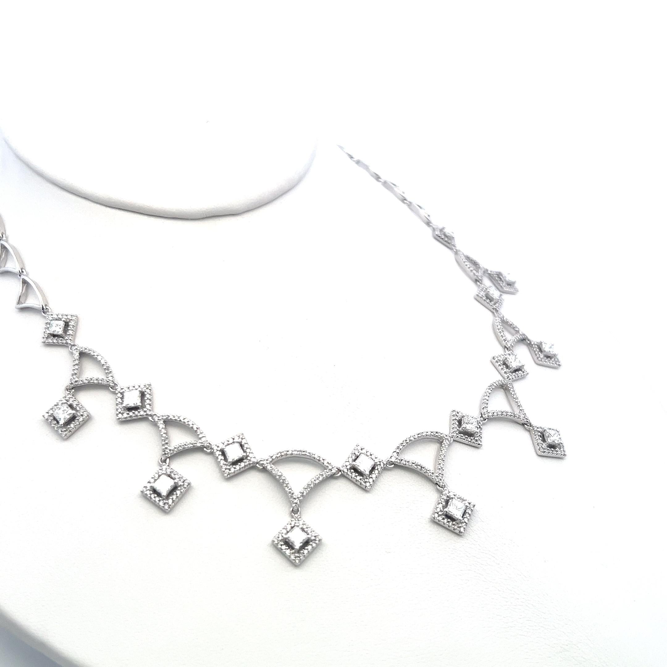 18K White Gold Link Necklace with 6.3ct Round & Princess Cut F VS Diamonds
