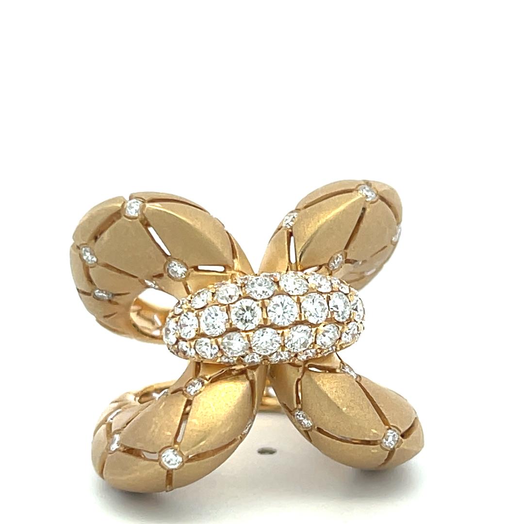 Vintage 18K Yellow Gold Cocktail Ring with 1.4 Carat Round H VS Diamonds Size 6