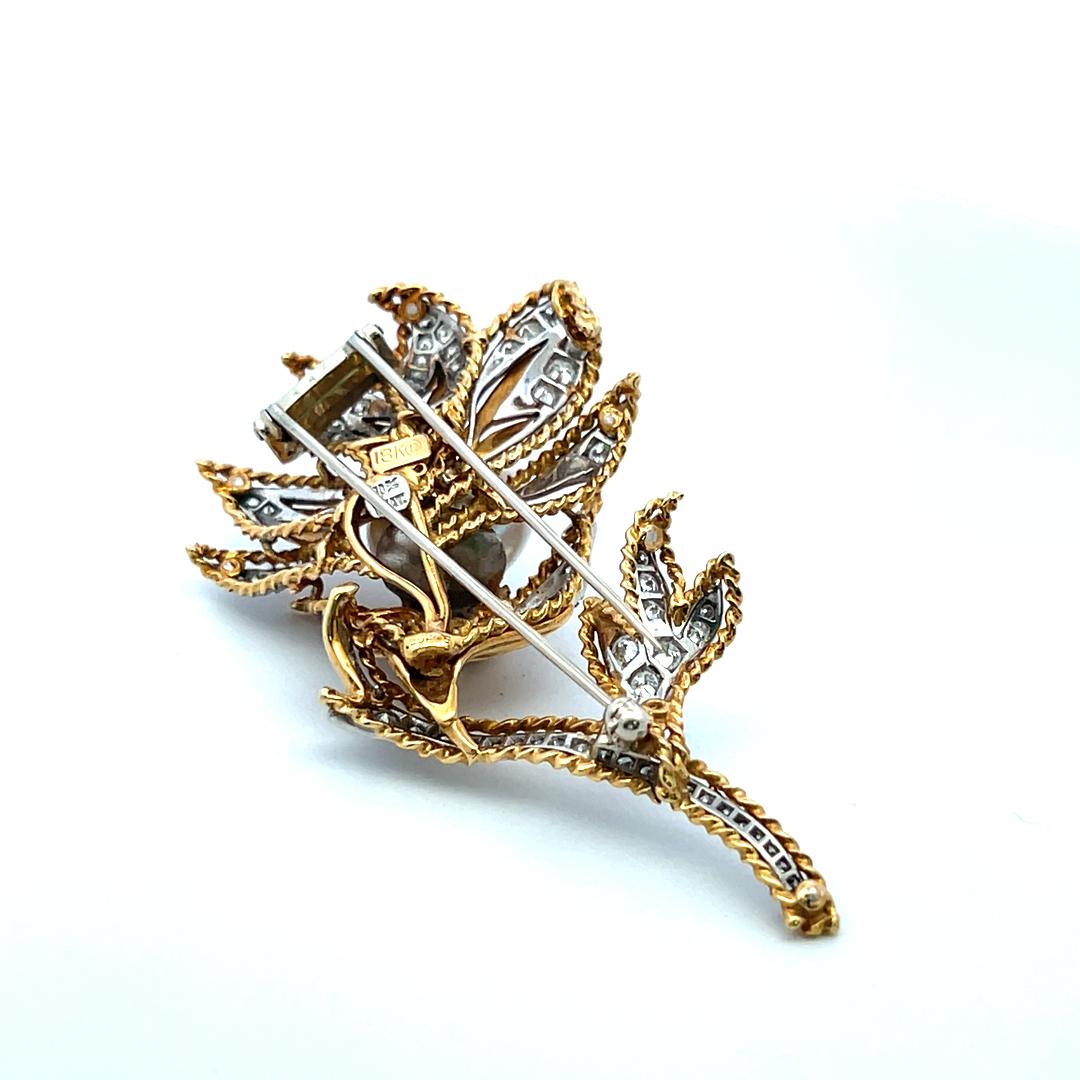 18K YG Flower Pin Brooch with 1.5 Carat Round H VS Diamonds and Pearl