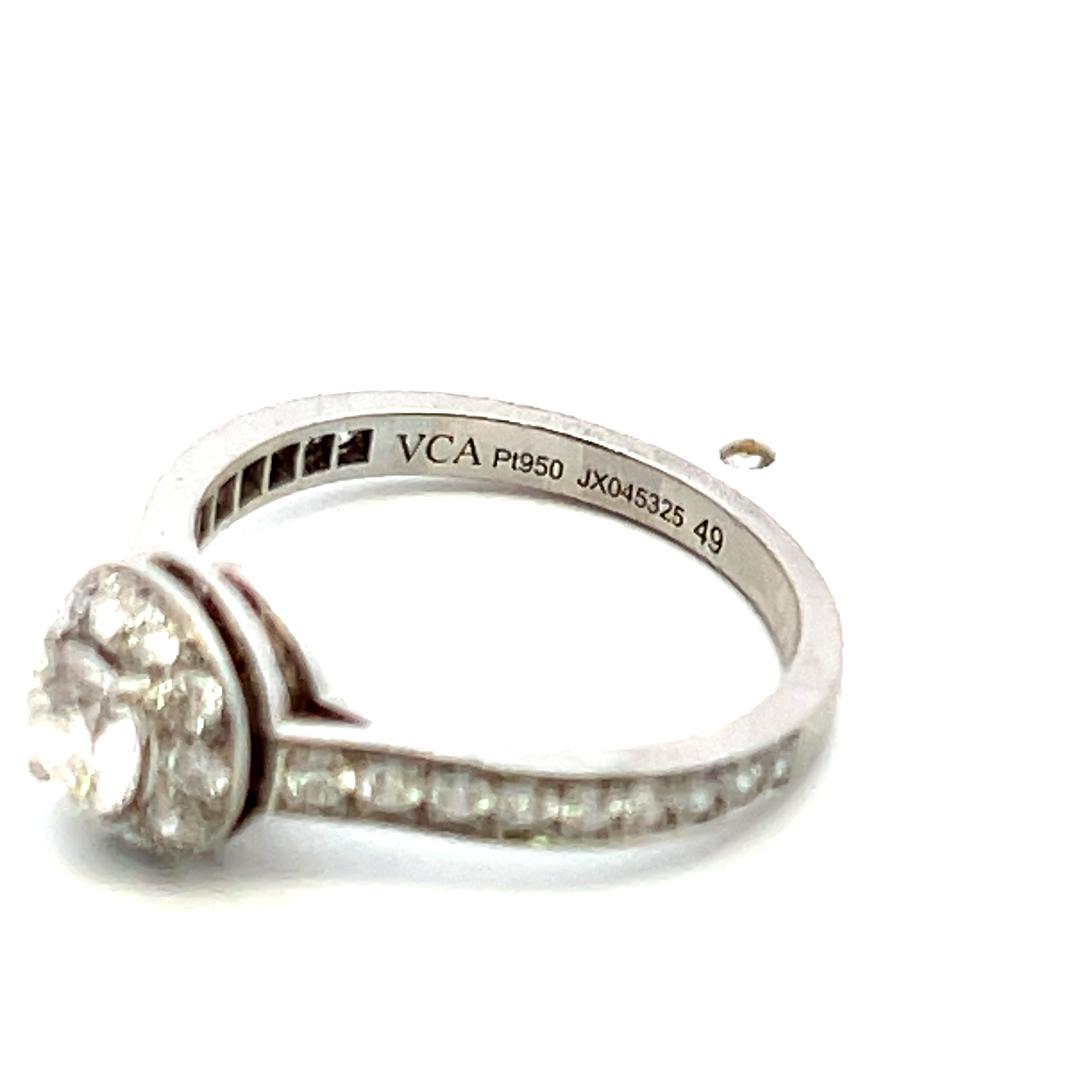 Van Cleef & Arpels Platinum Engagement Ring 0.77 Carat Round Diamonds E VVS2 GIA