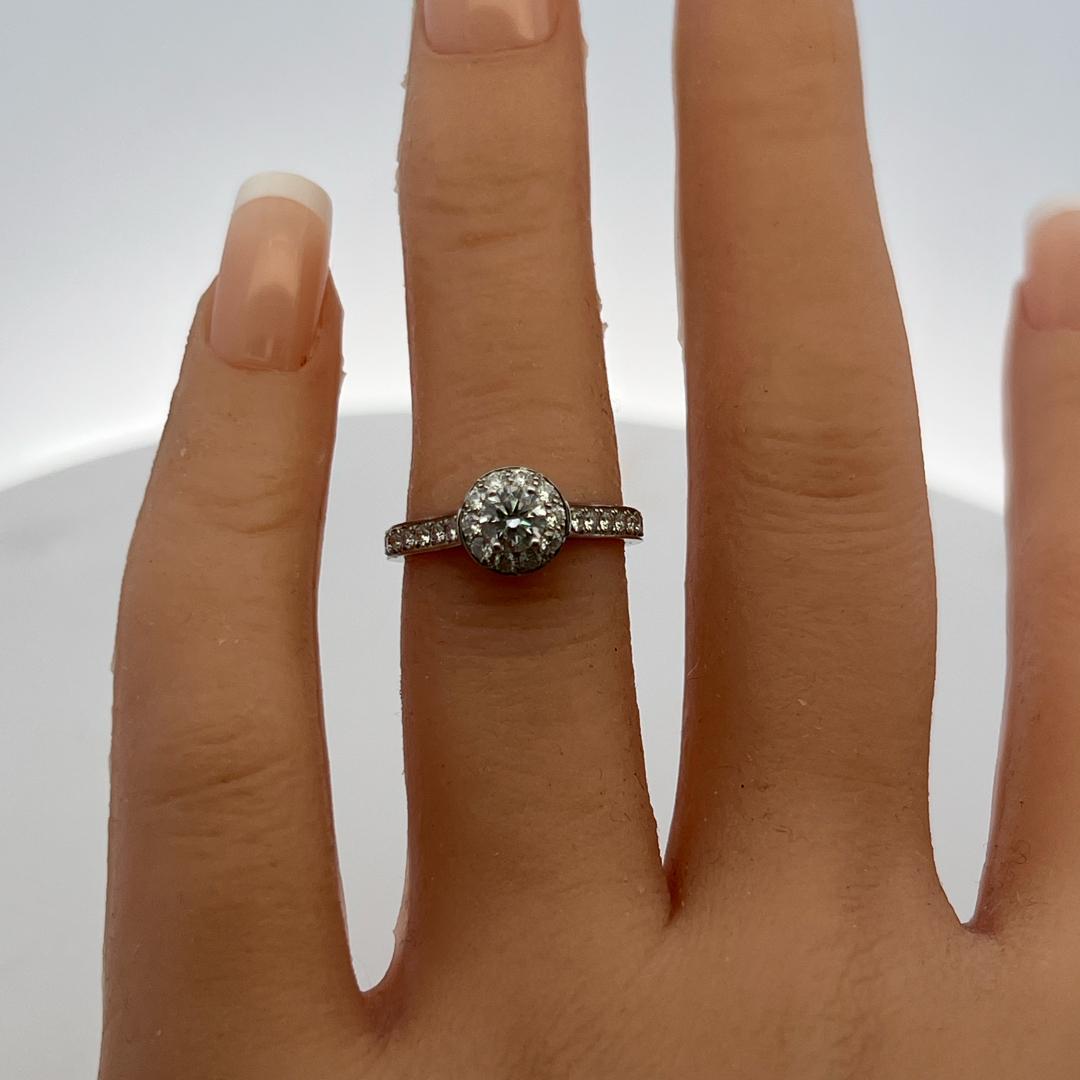 Van Cleef & Arpels Platinum Engagement Ring 0.77 Carat Round Diamonds E VVS2 GIA