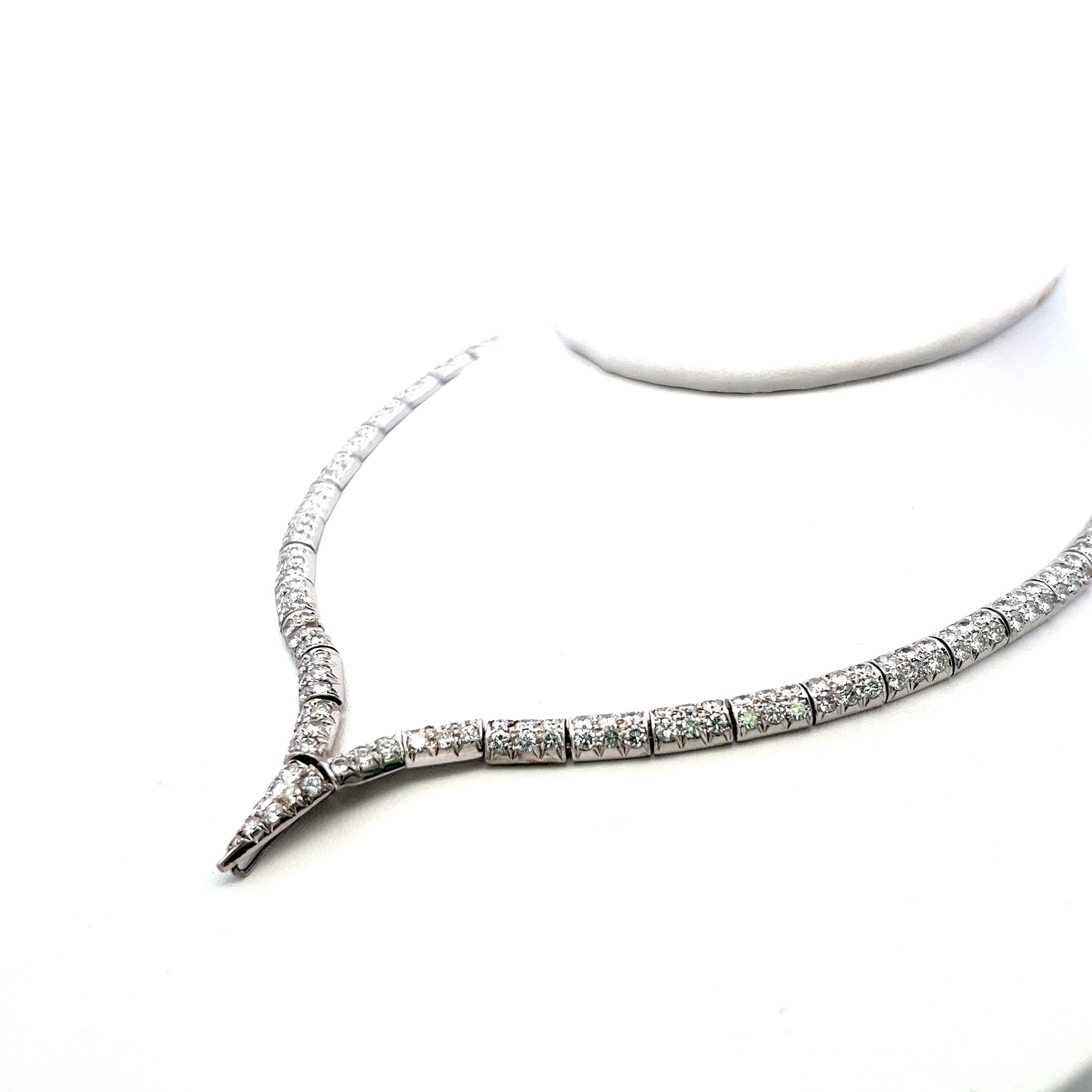 Vintage Gold Silver and Palladium V-shaped Necklace with 10.92 Carat Diamonds