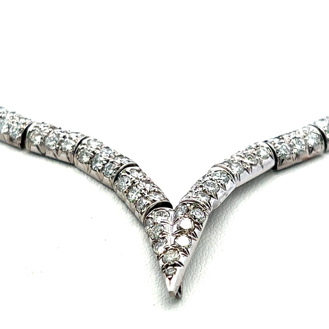 Vintage Gold Silver and Palladium V-shaped Necklace with 10.92 Carat Diamonds