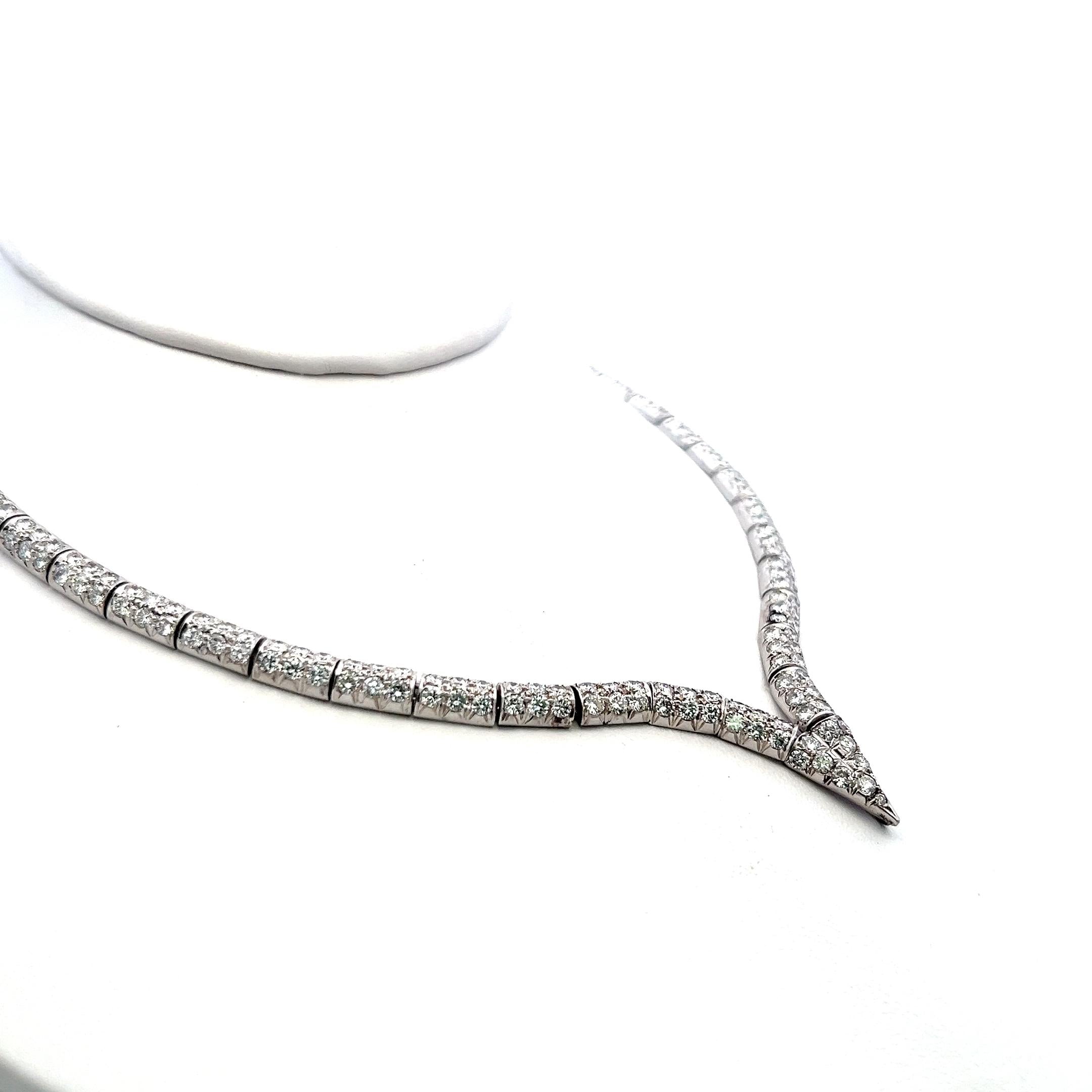 Vintage Gold Silver and Palladium V-shaped Necklace with 10.92 Carat Diamonds