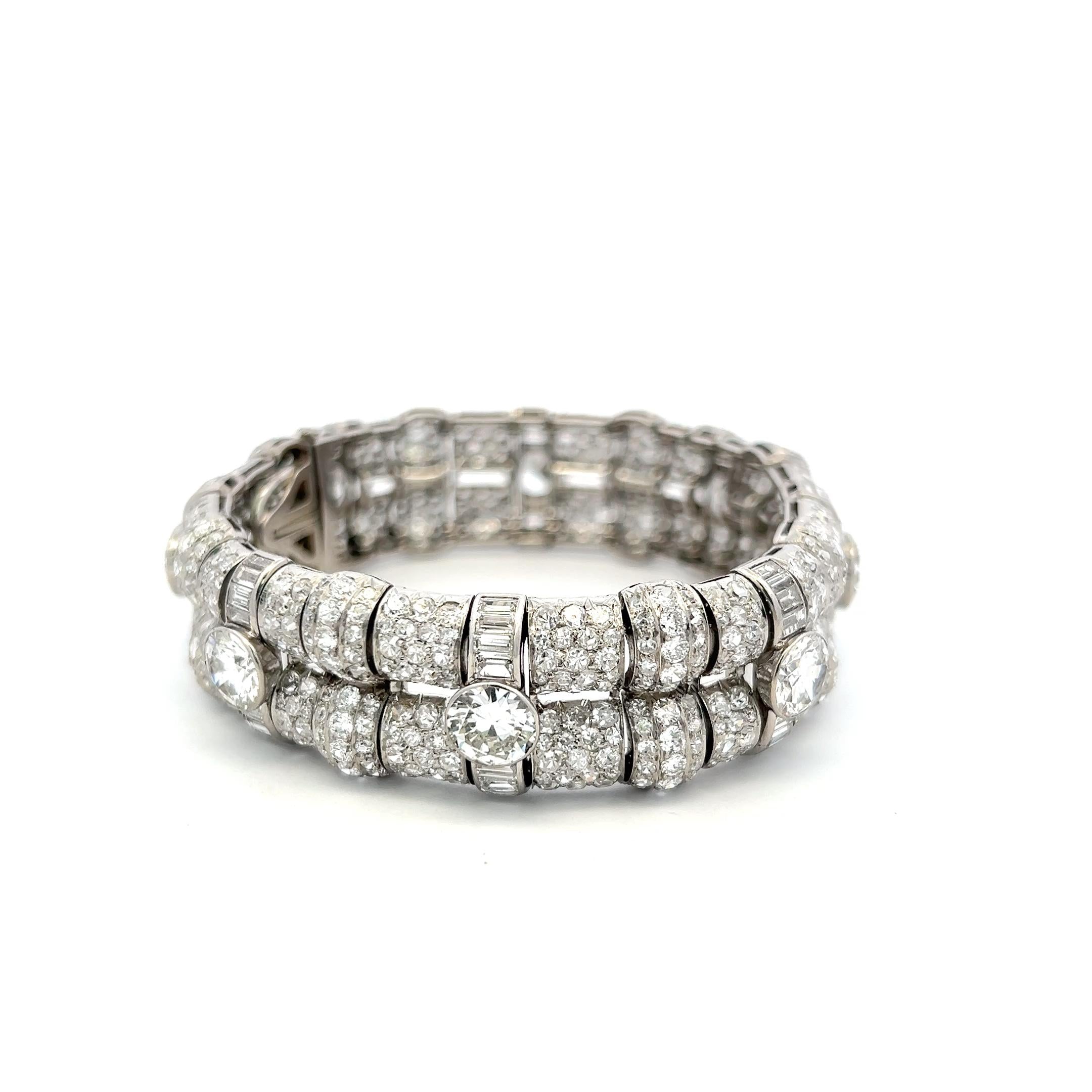 Vintage Platinum Art-Deco Bracelet with 29.4ct Old European & Baguette Diamonds