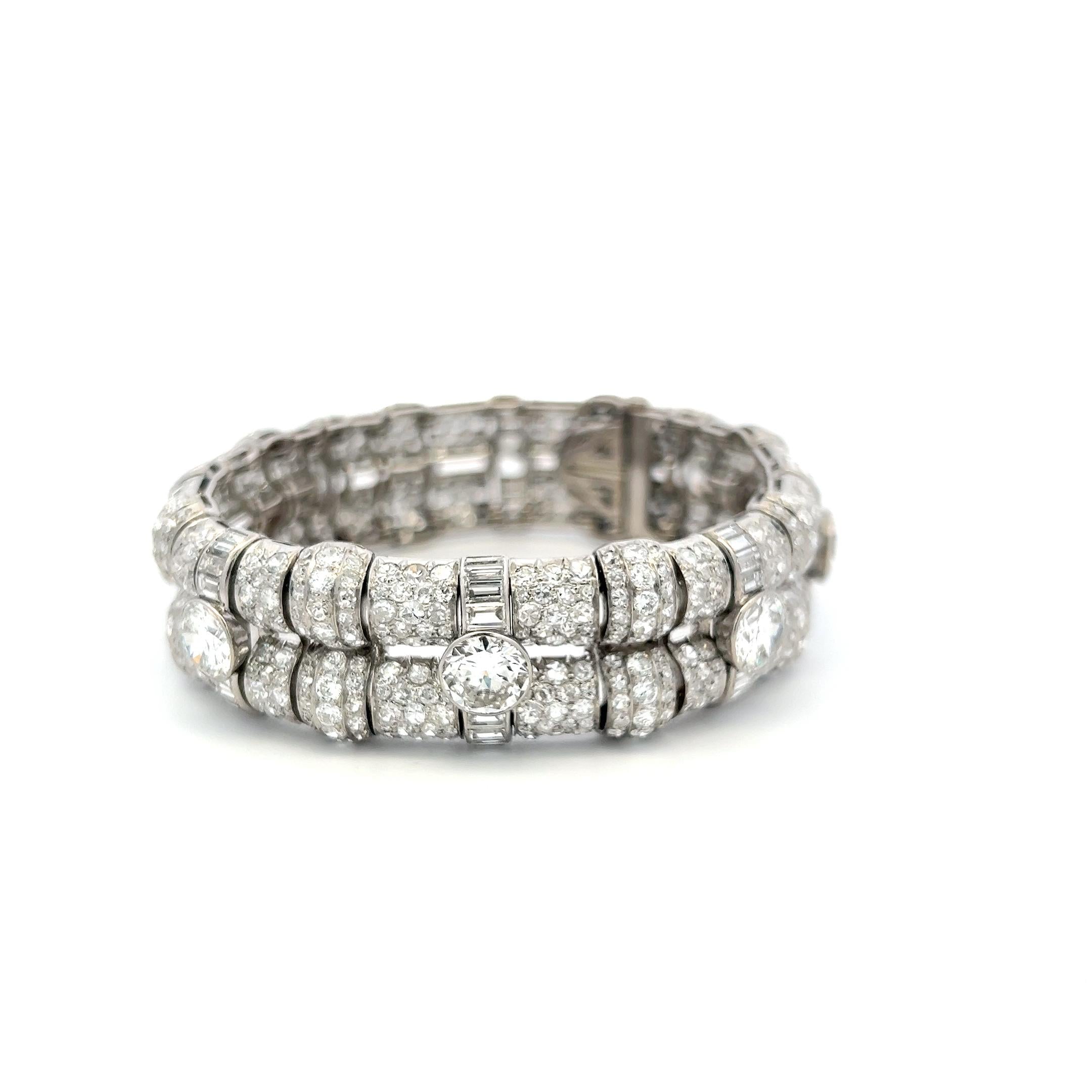 Vintage Platinum Art-Deco Bracelet with 29.4ct Old European & Baguette Diamonds