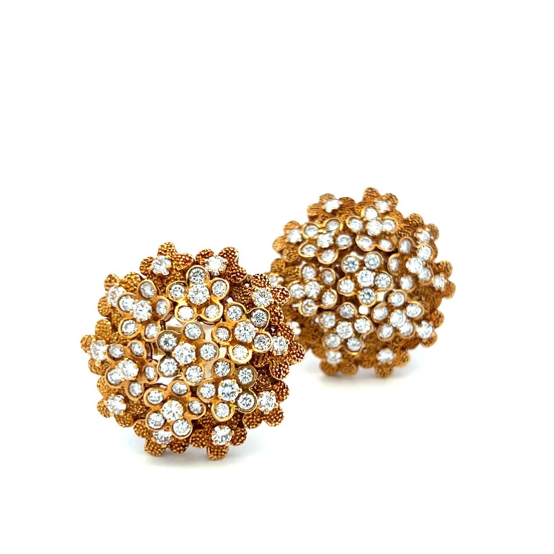 Vintage 18K Yellow Gold Clip On Earrings with 4.25 Carat Round H VS Diamonds