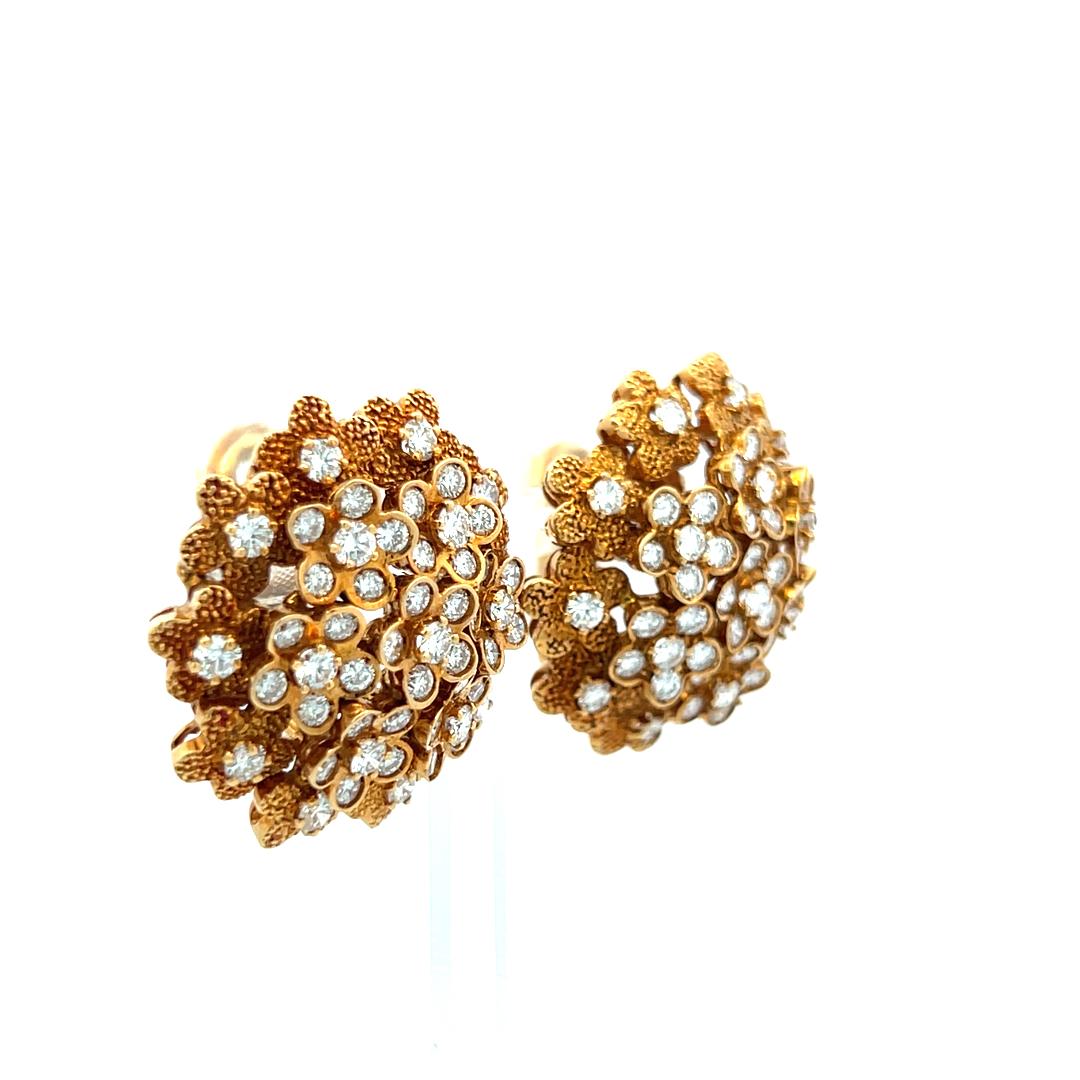 Vintage 18K Yellow Gold Clip On Earrings with 4.25 Carat Round H VS Diamonds