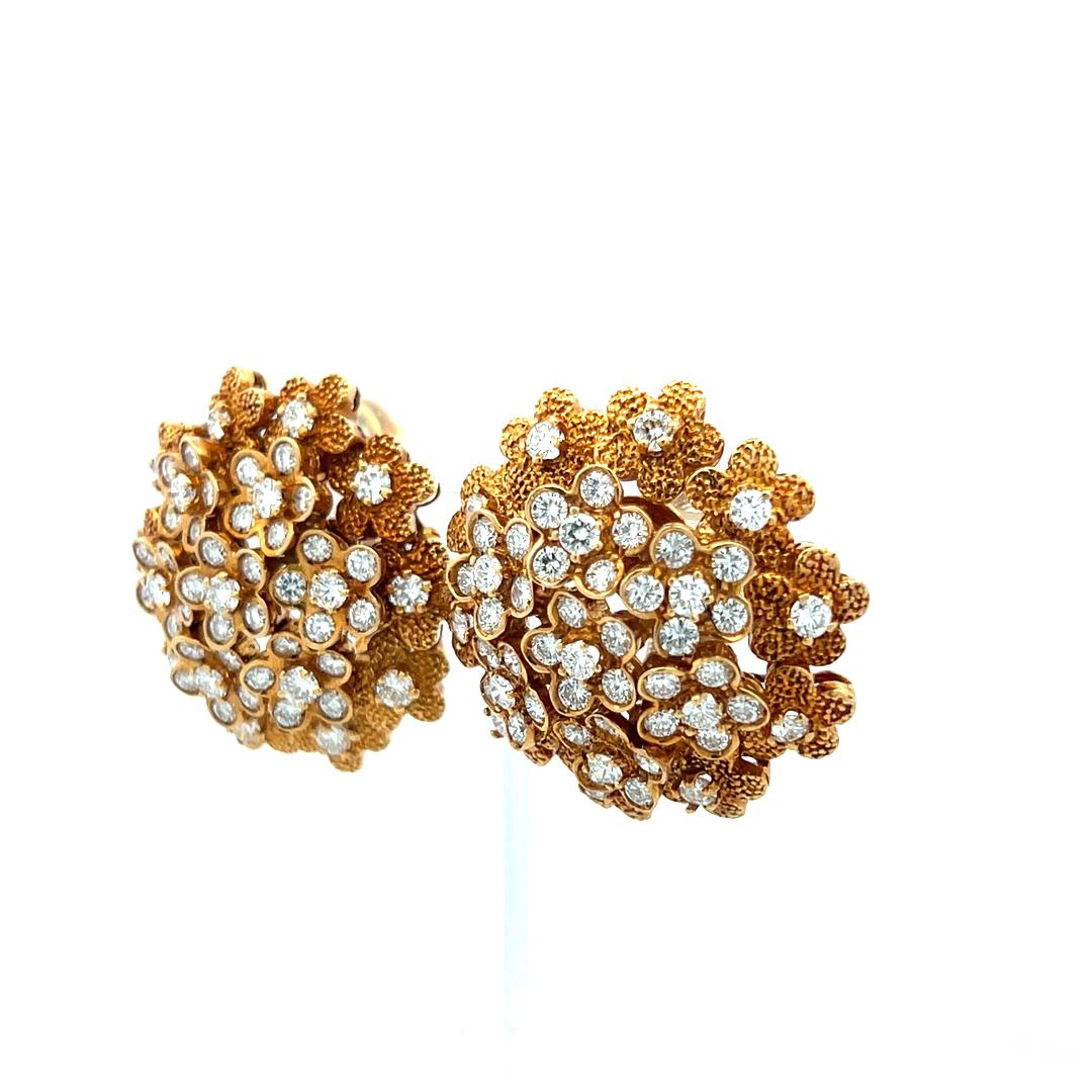 Vintage 18K Yellow Gold Clip On Earrings with 4.25 Carat Round H VS Diamonds