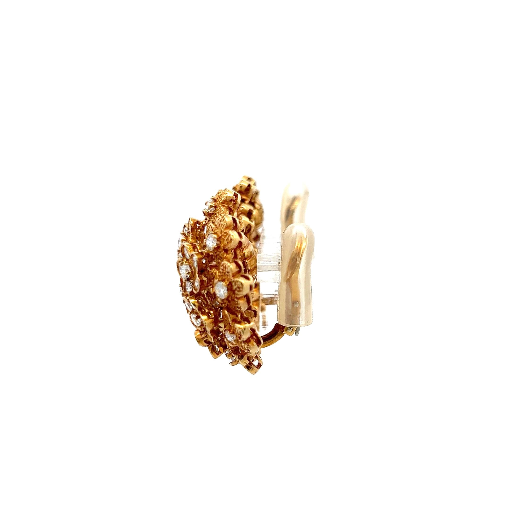 Vintage 18K Yellow Gold Clip On Earrings with 4.25 Carat Round H VS Diamonds