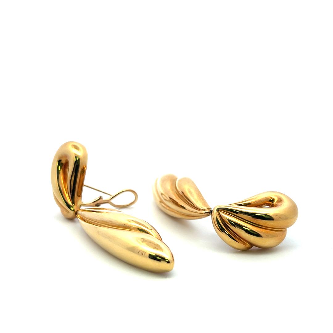 Vintage 18K Yellow Gold Bold Dangling Earrings 2.96 Inch 43.49 Grams
