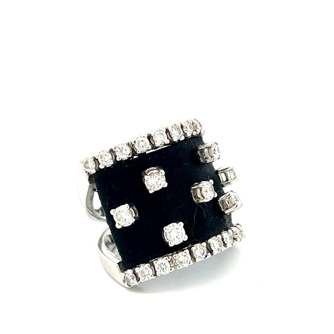Vintage 18K White Gold Cocktail Ring with 1.8 Carat Round H VS Diamonds Size 6.5