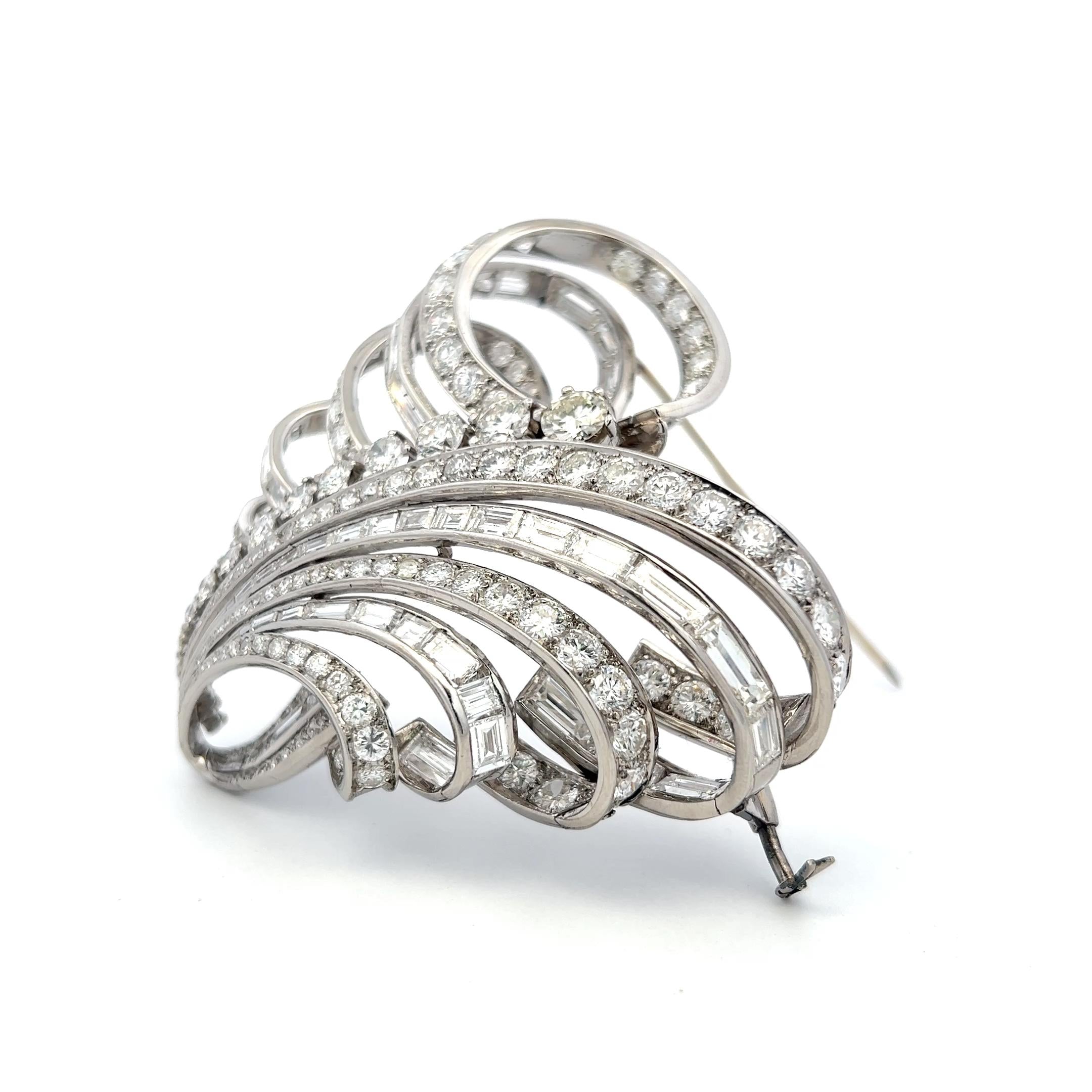 Vintage Platinum Pin Brooch with 17.6 Carat Mixed Cut G VS Diamonds 60.4 Grams