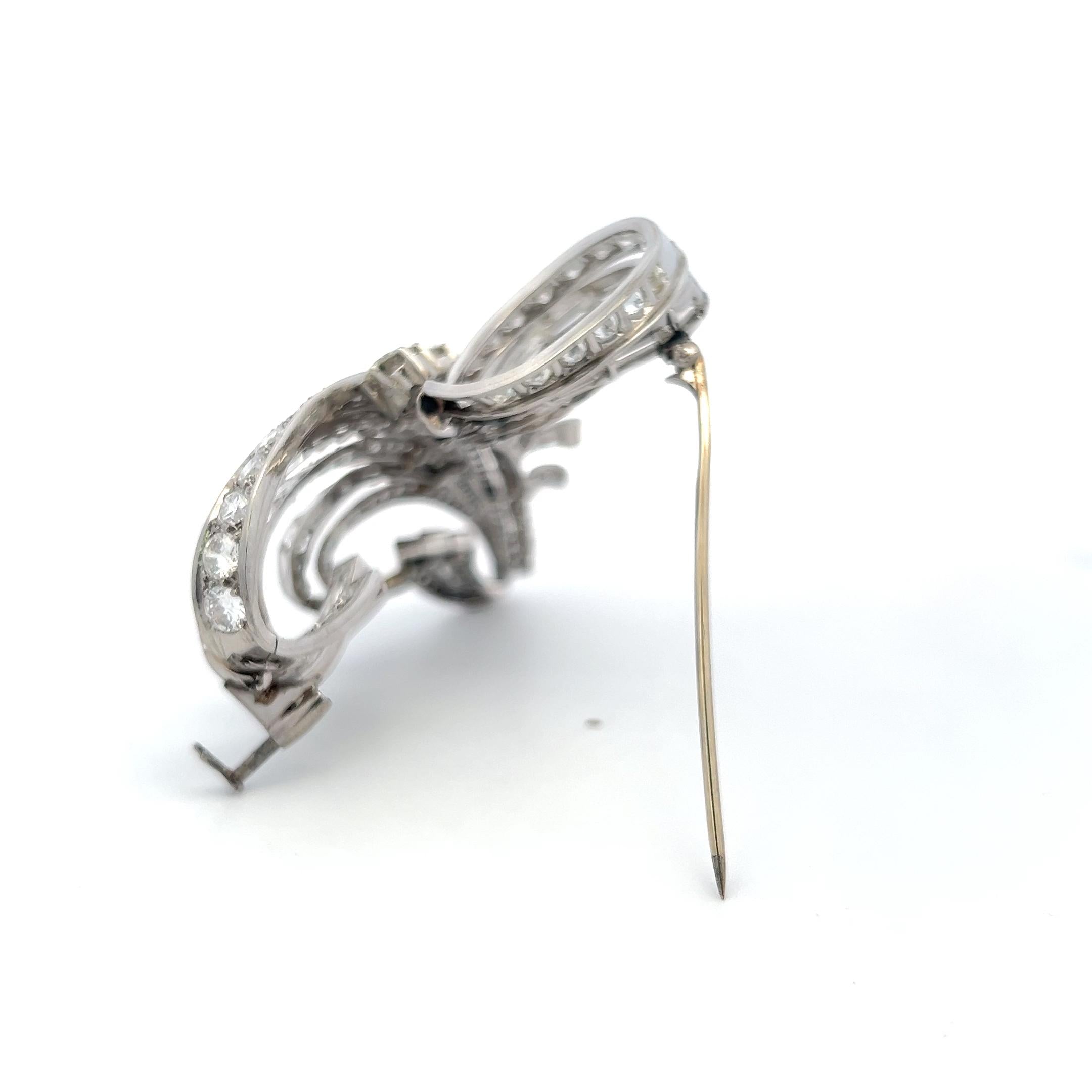 Vintage Platinum Pin Brooch with 17.6 Carat Mixed Cut G VS Diamonds 60.4 Grams