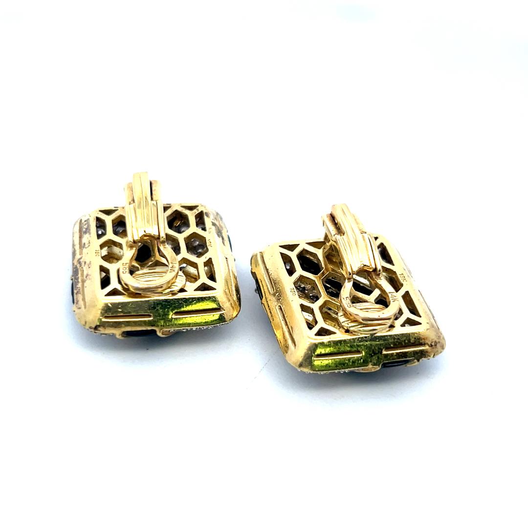 18K Yellow Gold Clip On Earrings with 2.5 Carat Round G VS Diamonds 33.62 Grams