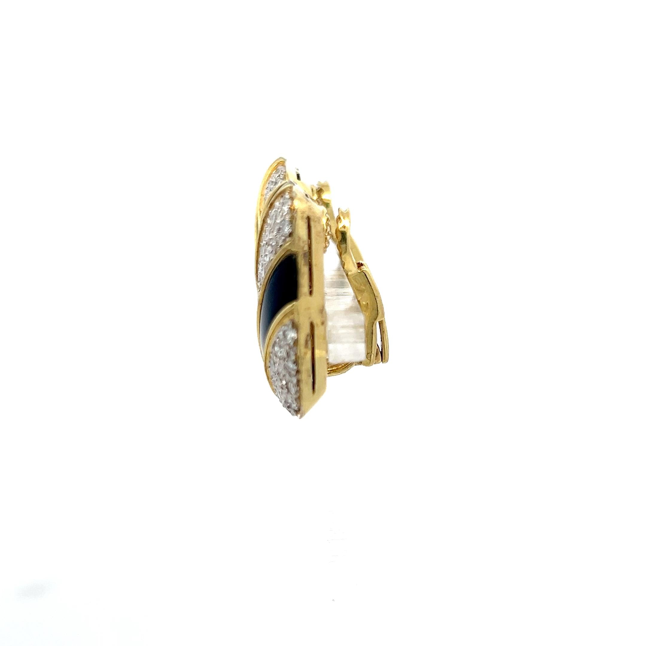 18K Yellow Gold Clip On Earrings with 2.5 Carat Round G VS Diamonds 33.62 Grams