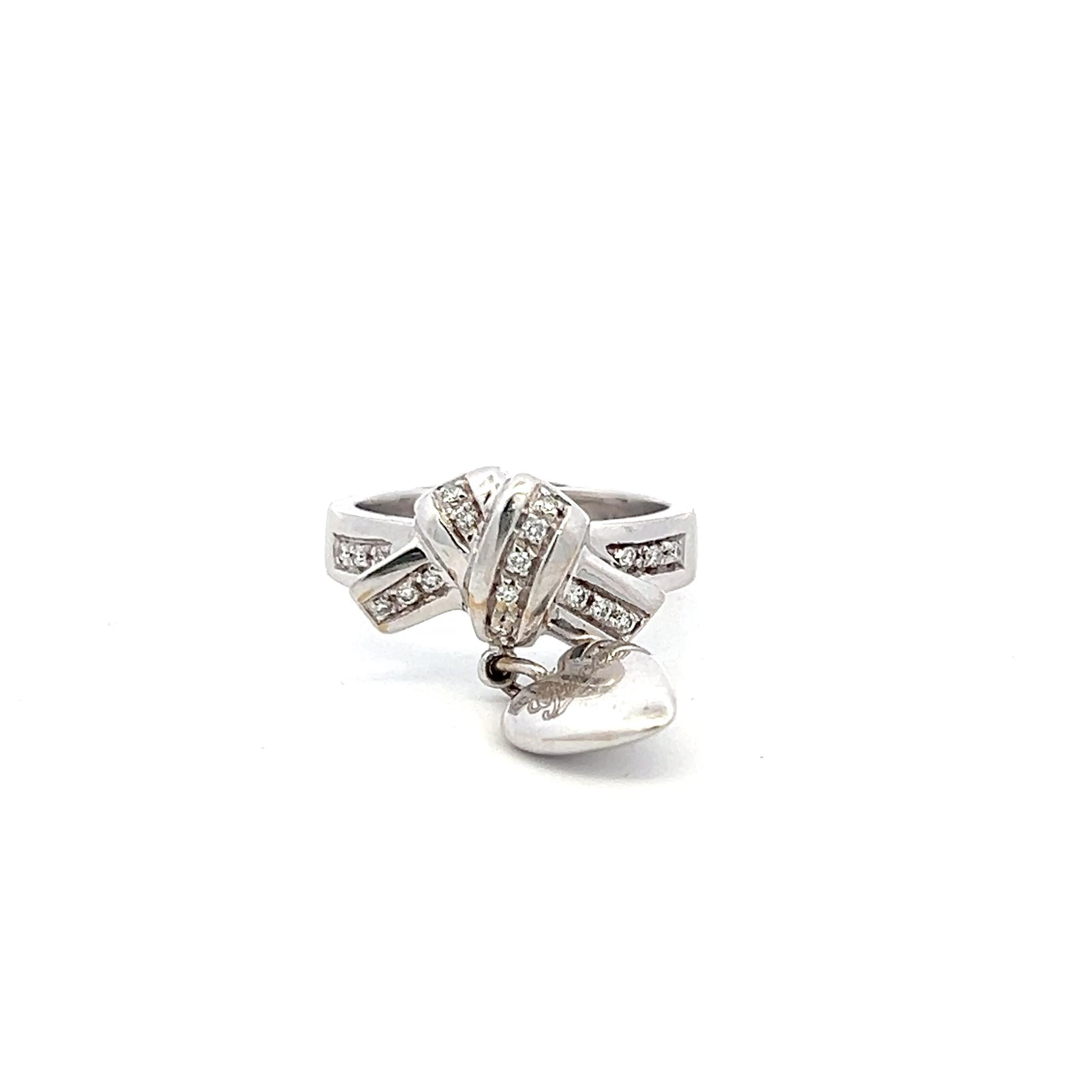 Gucci Vintage 18 Karat White Gold Cocktail Ring 9.53 Grams