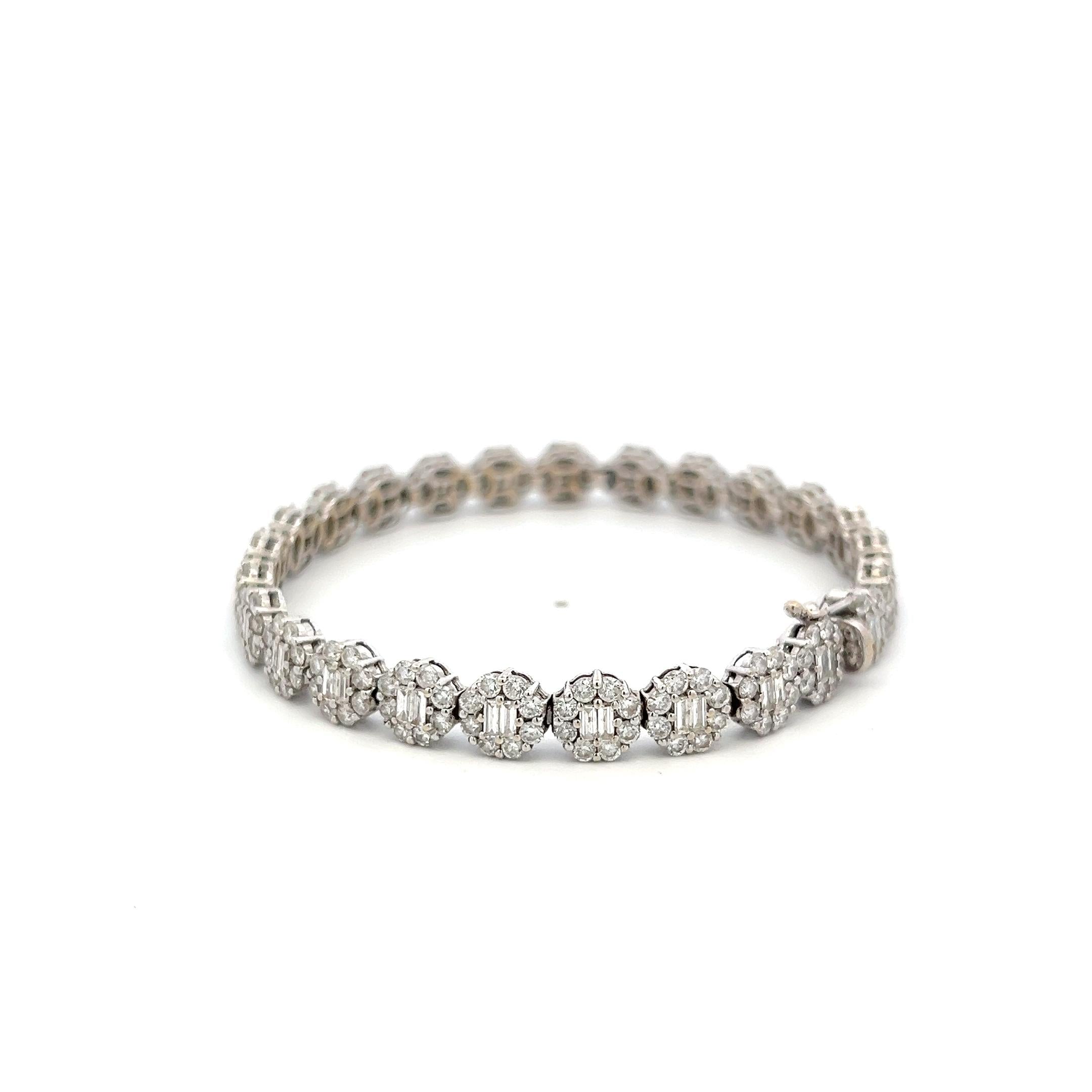 Vintage 18K White Gold Link Bracelet with 3.75ct Round & Baguette H VS Diamonds