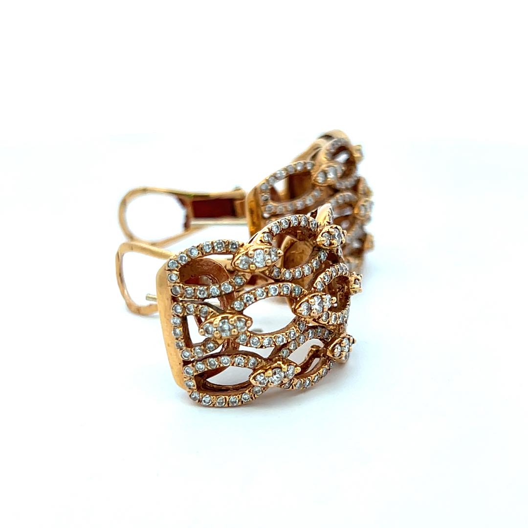 Vintage 18K Yellow Gold Clip-On Earrings with 1.75 Carat Round I SI Diamonds