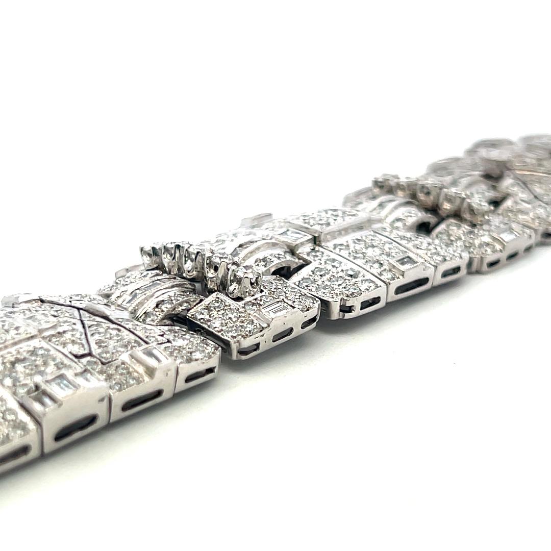 18K White Gold Art-Deco Bracelet with 17.61ct Round & Baguette H VS Diamonds