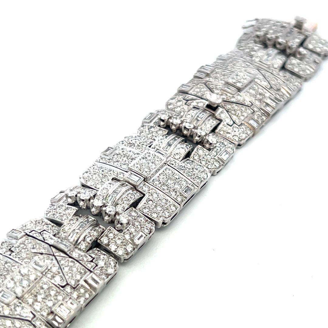 18K White Gold Art-Deco Bracelet with 17.61ct Round & Baguette H VS Diamonds