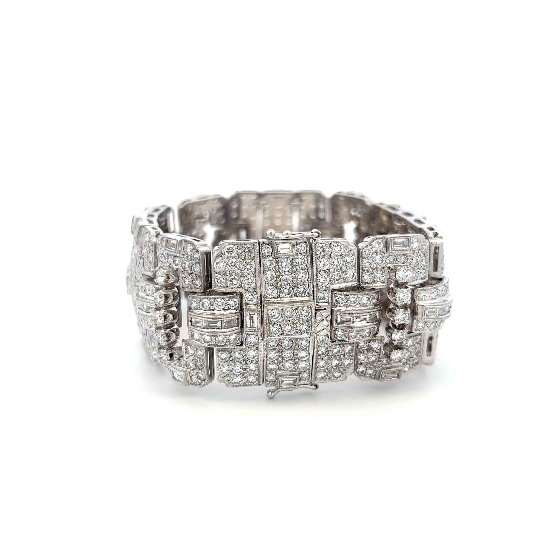 18K White Gold Art-Deco Bracelet with 17.61ct Round & Baguette H VS Diamonds