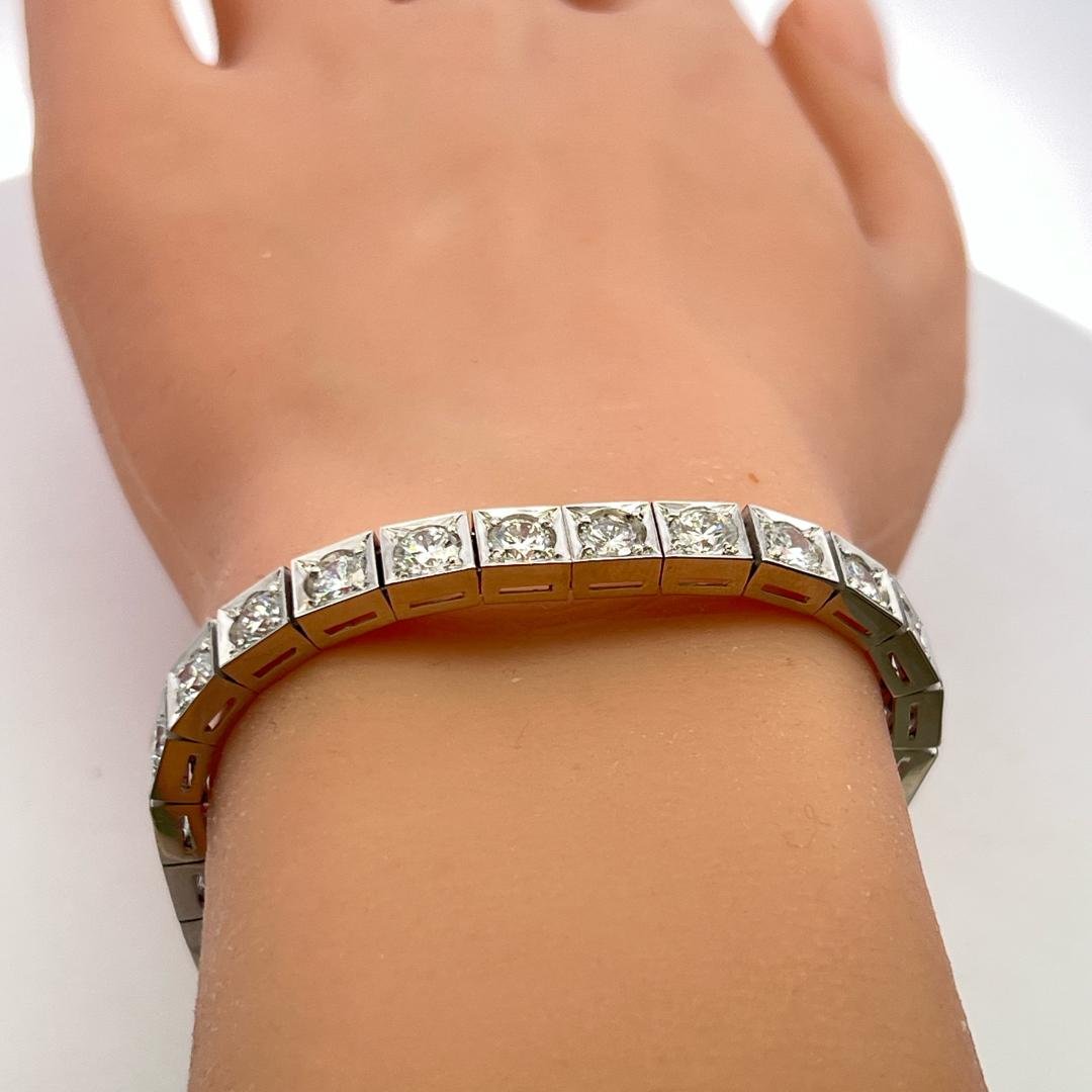 Vintage Style Platinum Tennis Bracelet with 10.64 Carat G VS Diamonds 26.3 Grams