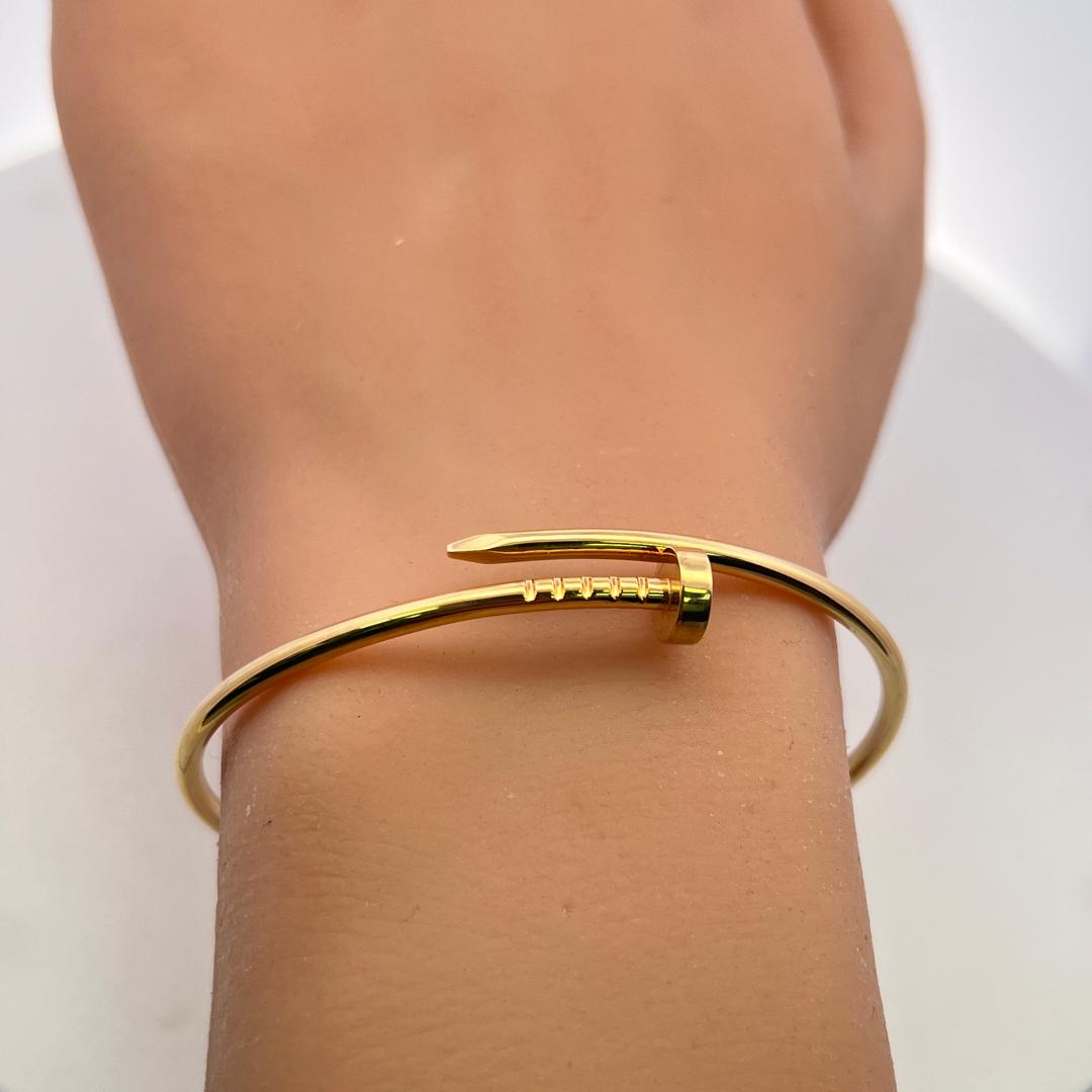 Cartier Vintage 18K Yellow Gold Juste Un Clou Bracelet 9.6 Grams Size 17